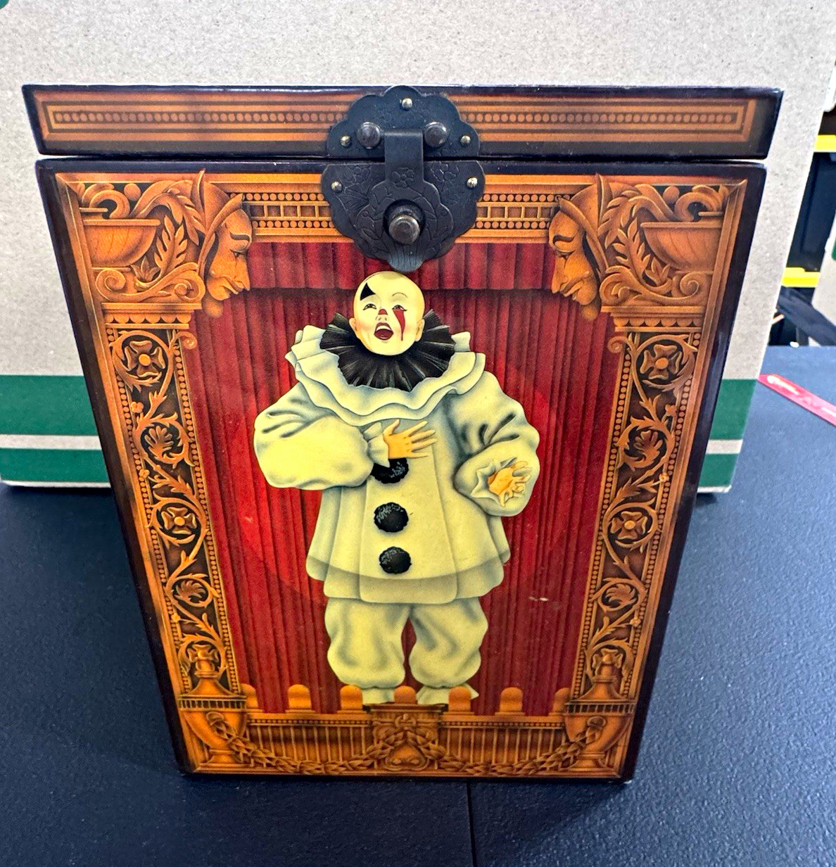 Vintage Enesco Faith Wick Pagliacci Musical Jack in the Box 1988