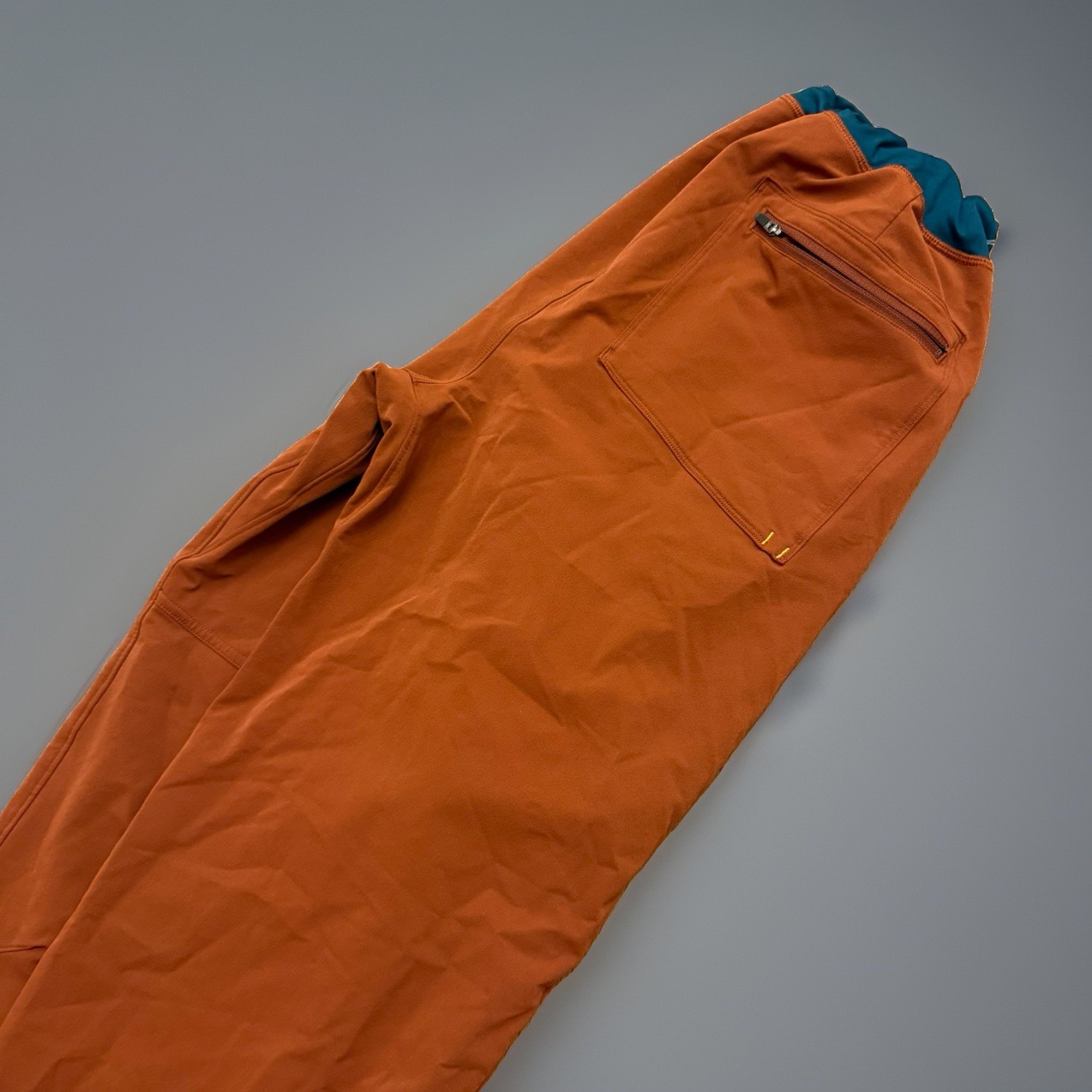 COTOPAXI Baja Ultralight Softshell Hiking Pants Men\'s SIZE Large Orange Outdoors