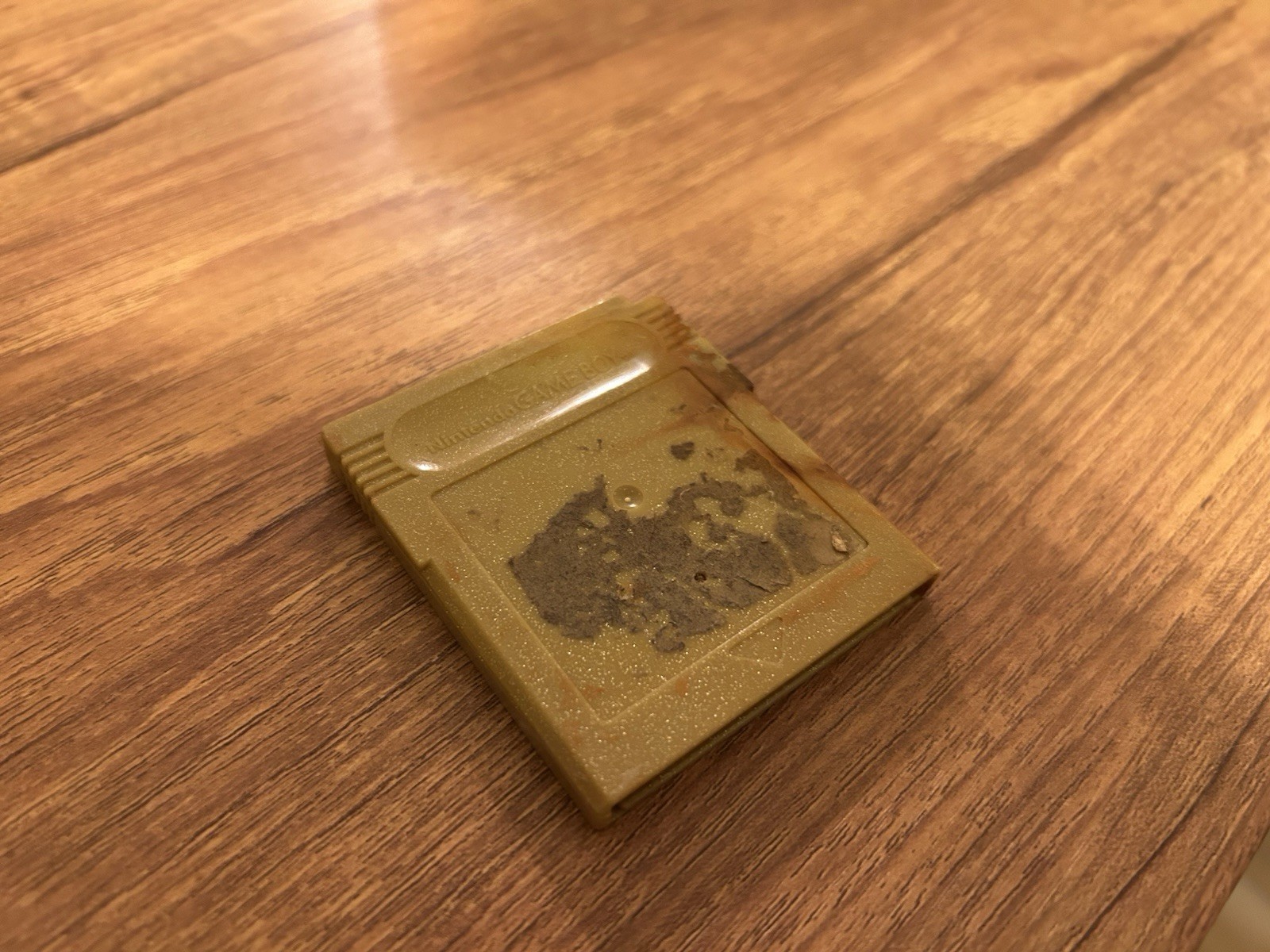 Pokemon Gold Version Gameboy, 2000 (not Working Damaged Label) FOR PARTS