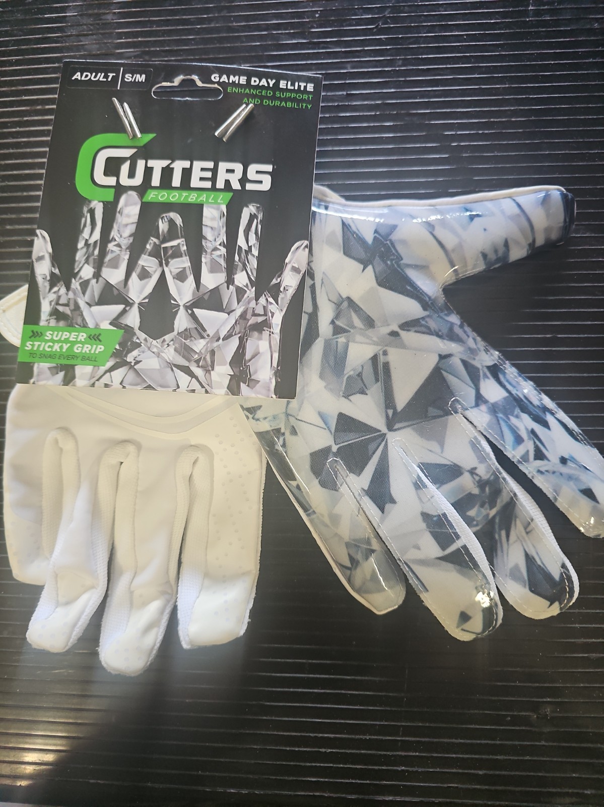Cutters Game Day Elite Receiver Gloves Football Adult Small/medium White NEW