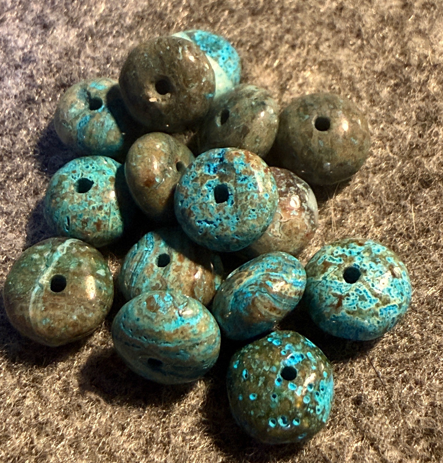 15 Old Original Navajo Indian Turquoise Trade Beads Blue Green 1800's