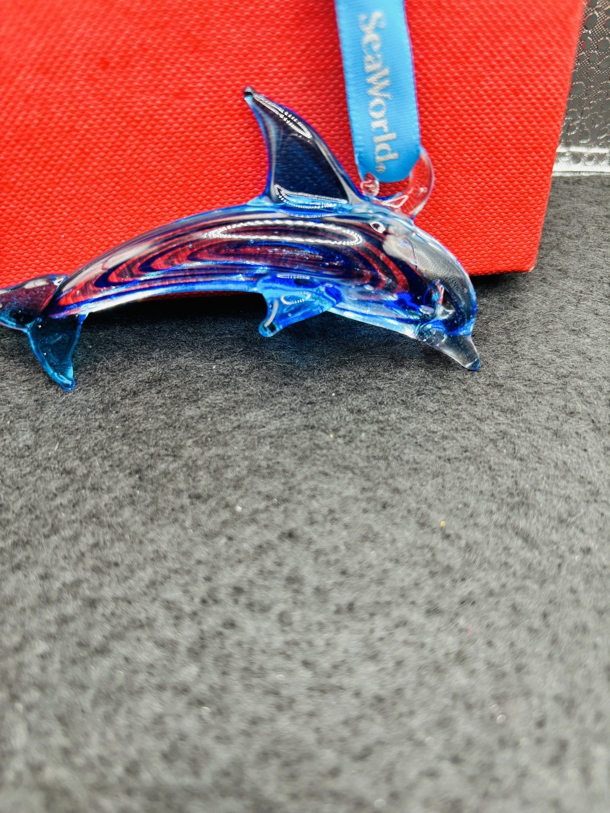 SeaWorld 2010 Blown Blue Swirl Glass Orca  Dolphin Ornament in box New
