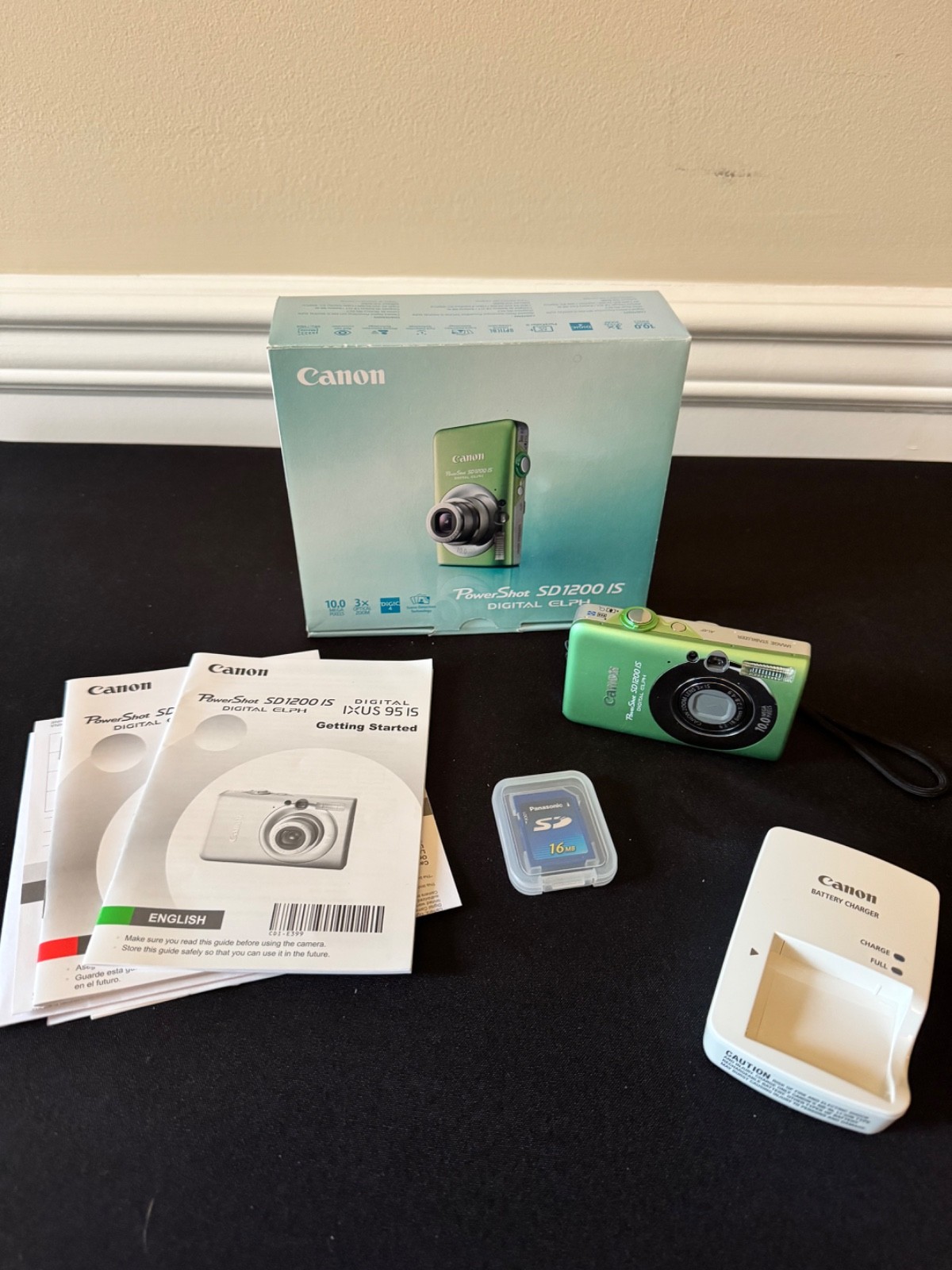 Canon PowerShot ELPH SD1200 IS 10.0MP Digital Camera Green w/3x Zoom RARE Canon PowerShot ELPH SD1200 IS 10.0MP Digital Camera Green w/3x Zoom RARE