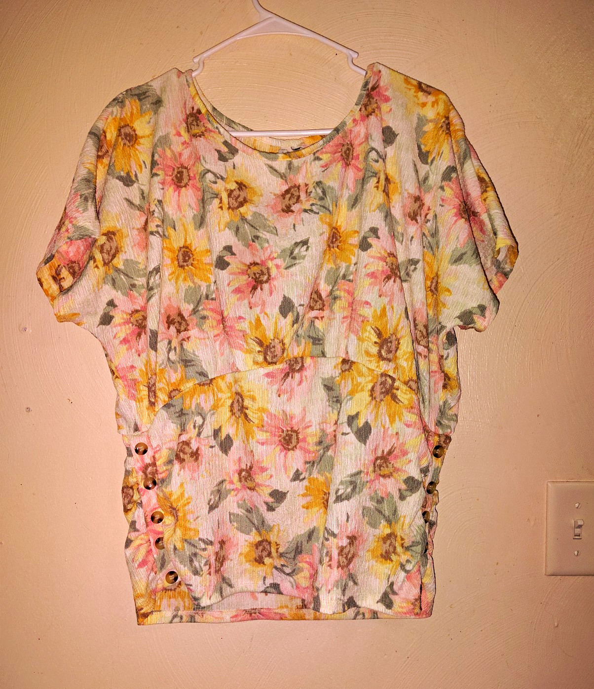 Cato Women\'s XL Multicolor Floral Knit Top Short Sleeve Round Neck Pullover