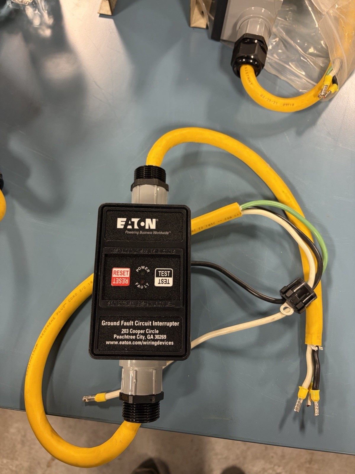 NEW Eaton Wiring Devices GFI23M2NN - GFCI PORT 6'10/3 CRD W/ FL 30A 240V MAN NEW Eaton Wiring Devices GFI23M2NN - GFCI PORT 6'10/3 CRD W/ FL 30A 240V MAN