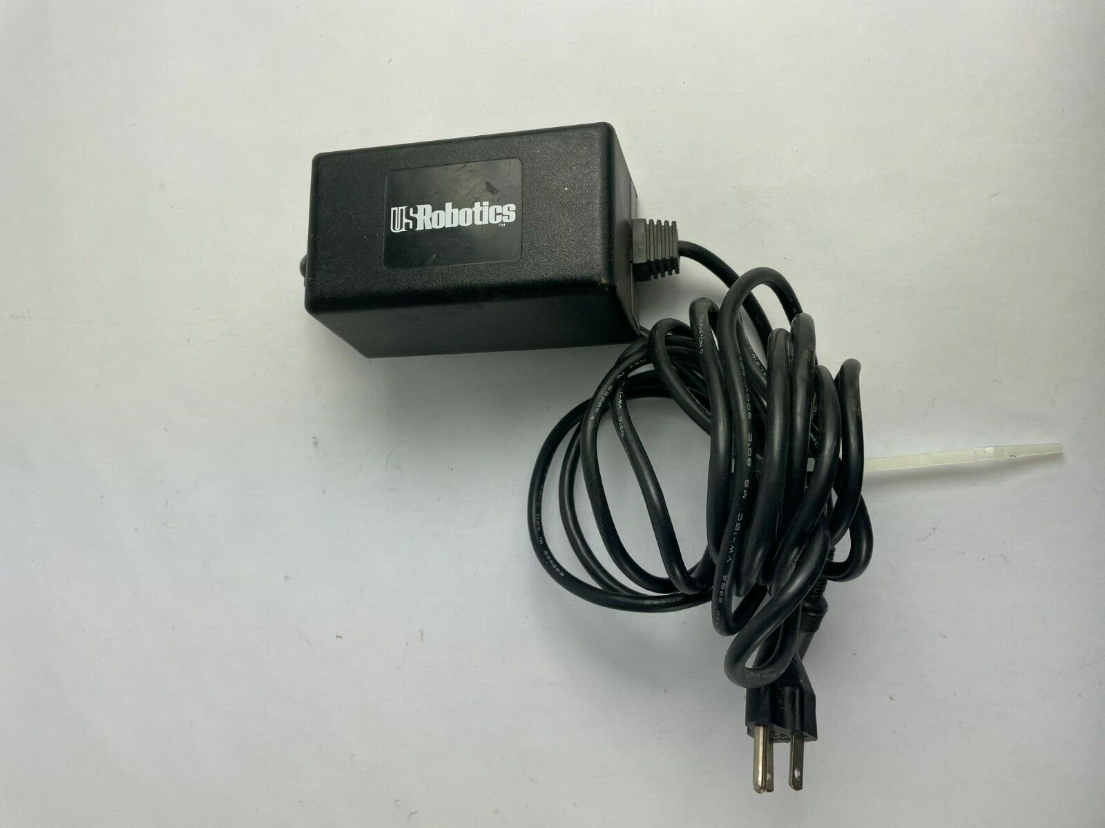 Genuine USRobotics Ac Adapter Output 5 V 1 A Power Supply Adapter A95