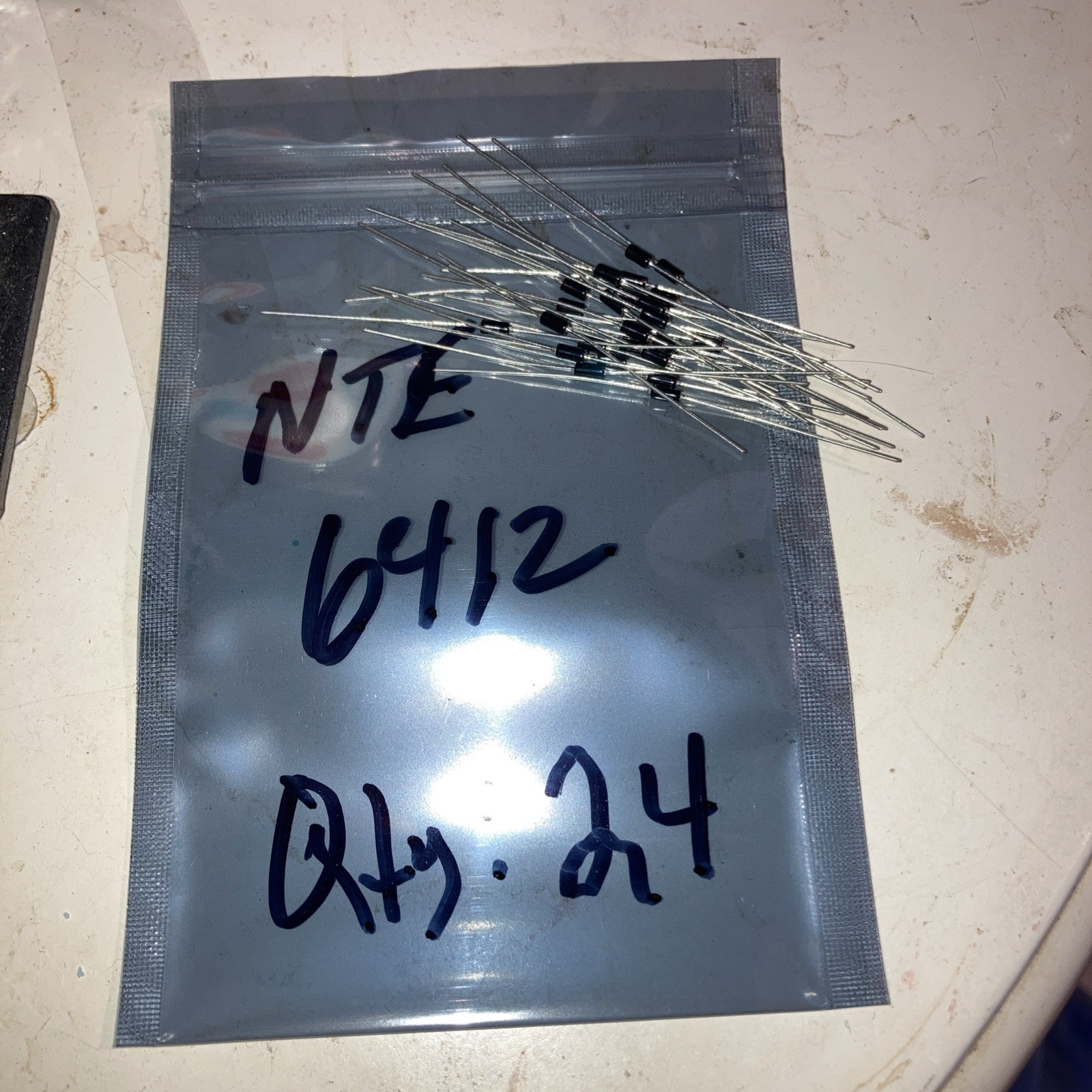 NTE Electronics NTE6412 DIODE - DIAC 63V+-7V 2A DO7/DO35 QTY:24 USA NTE Electronics NTE6412 DIODE - DIAC 63V+-7V 2A DO7/DO35 QTY:24 USA