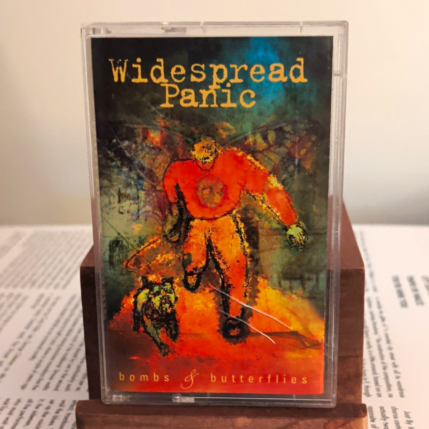 Widespread Panic Bombs & Butterflies (Capricorn) Cassette. Ex/Ex.