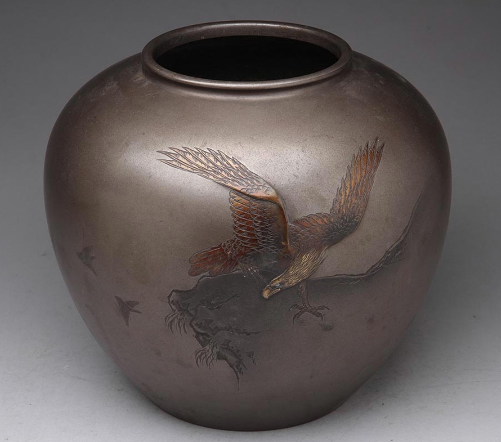 Superb Japanese Vintage (1934) Bronze Flower Vase, Rock Hawk, Mitsuhiro