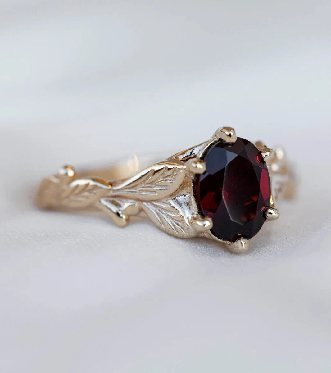 2.00 Ct Oval Cut Natural Garnet & Diamond Wedding Ring 14K Yellow Gold