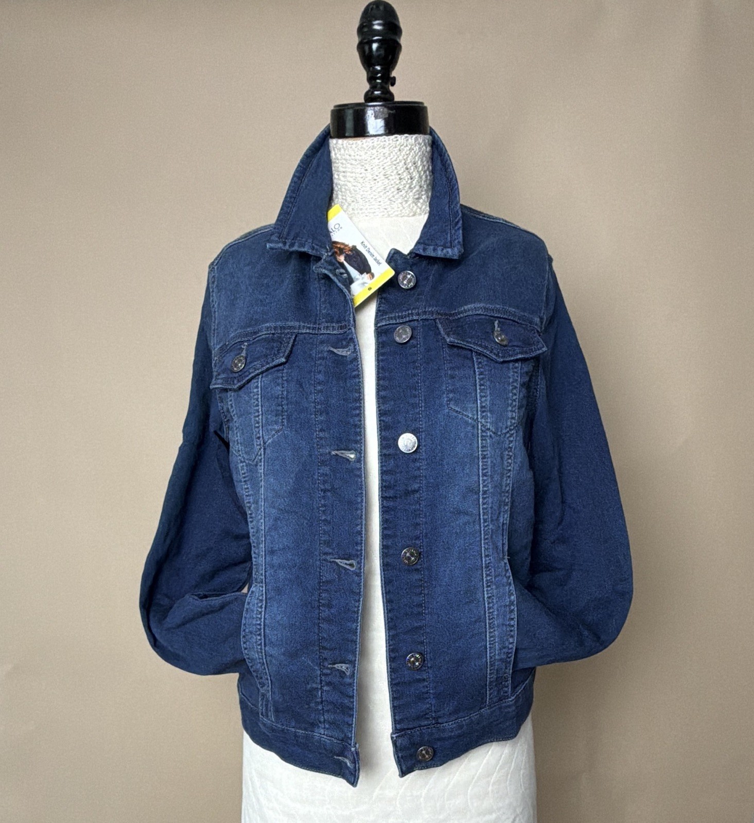 New Buffalo David Bitton Women\'s Blue Denim Jacket S. Thin and super stretchy
