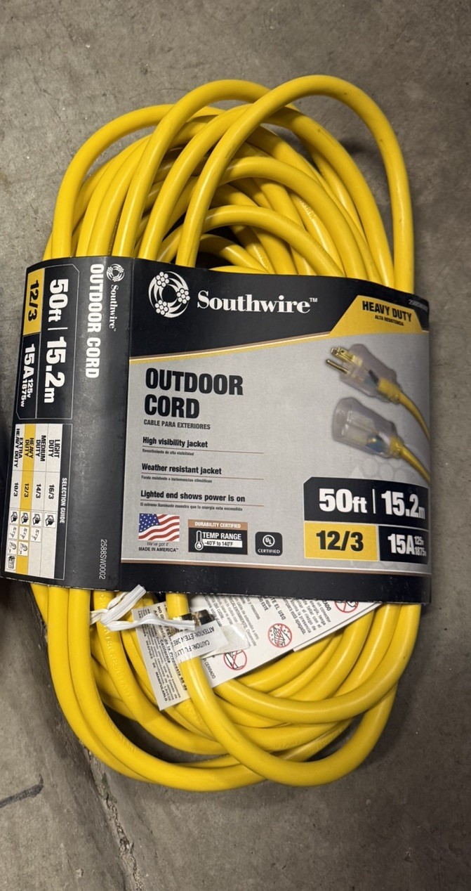 Southwire Heavy Duty 50 ft (15.2 m) 120 V Outdoor Extension Cord - Yellow Southwire Heavy Duty 50 ft (15.2 m) 120 V Outdoor Extension Cord - Yellow