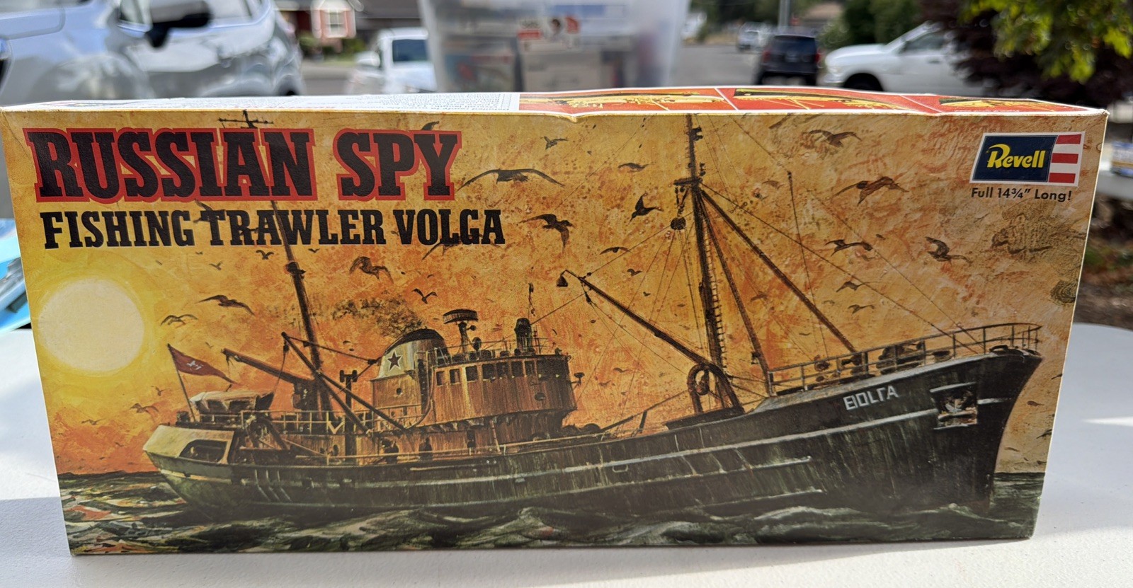 1970 Russian Spy Fishing Trawler Volga Unused Revell Model Open Box