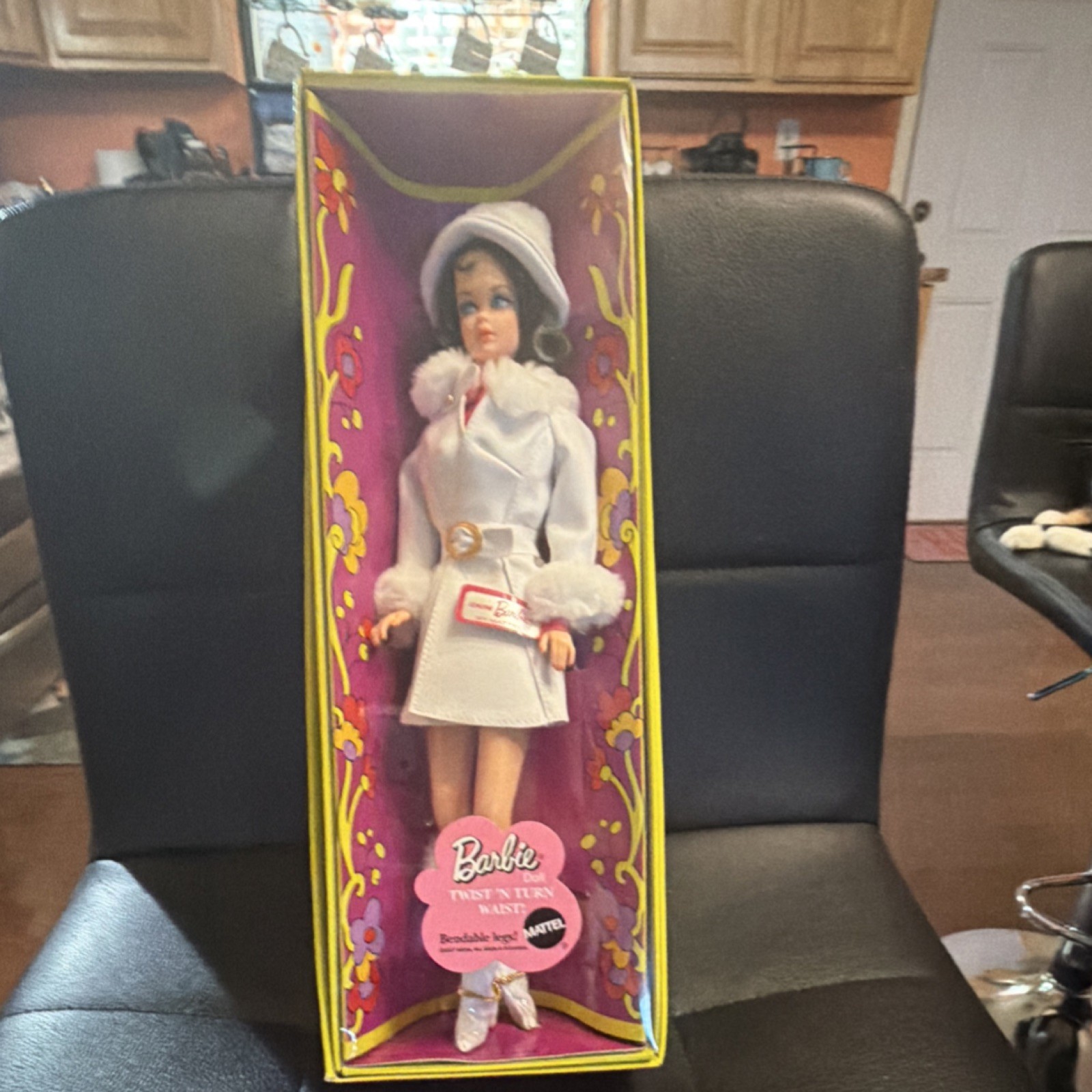 Mattel Barbie Twist ’n Turn Brunette Licensed Repro Robert Best 12in 2007
