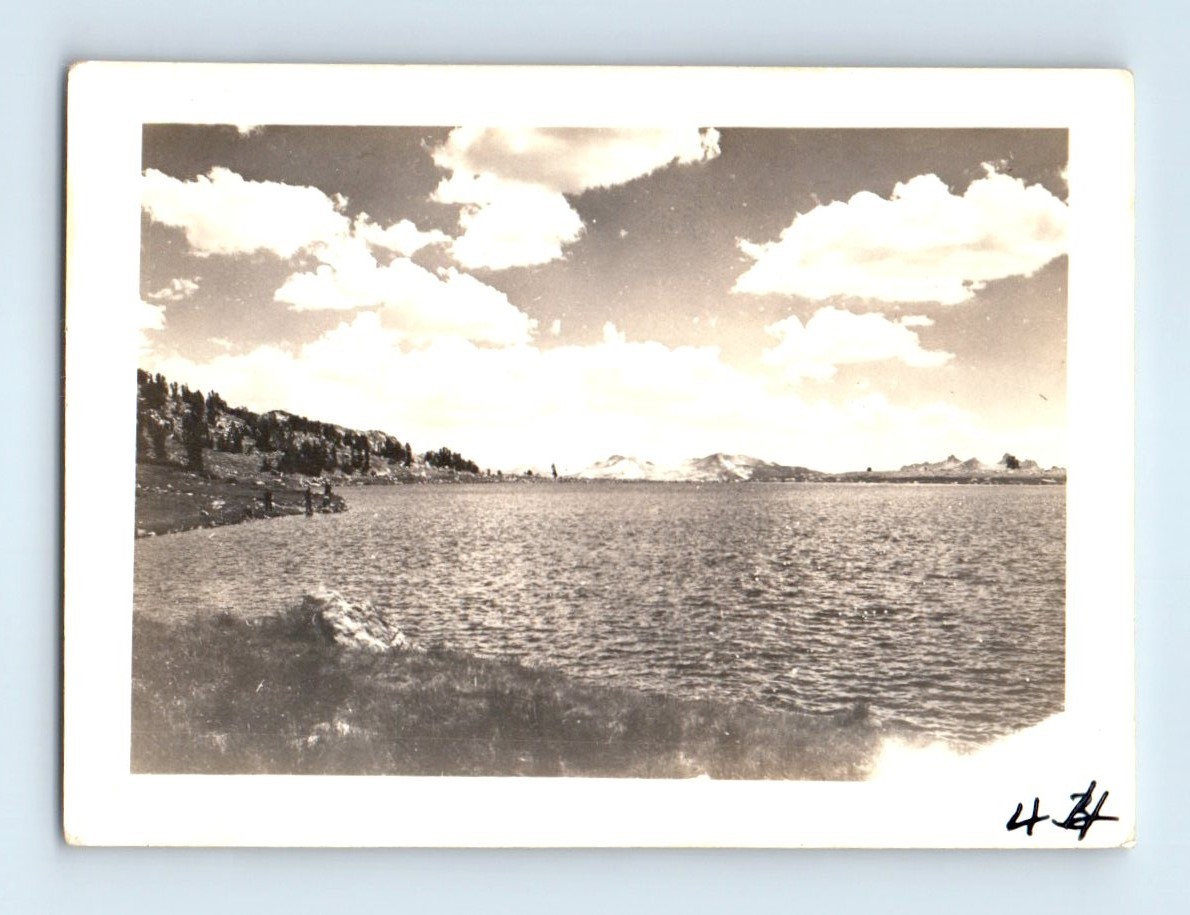 Old Vintage Photo YOSEMITE MOUNTAIN LANDSCAPE LAKE CLOUDS PEAKS SNAPSHOT PIC