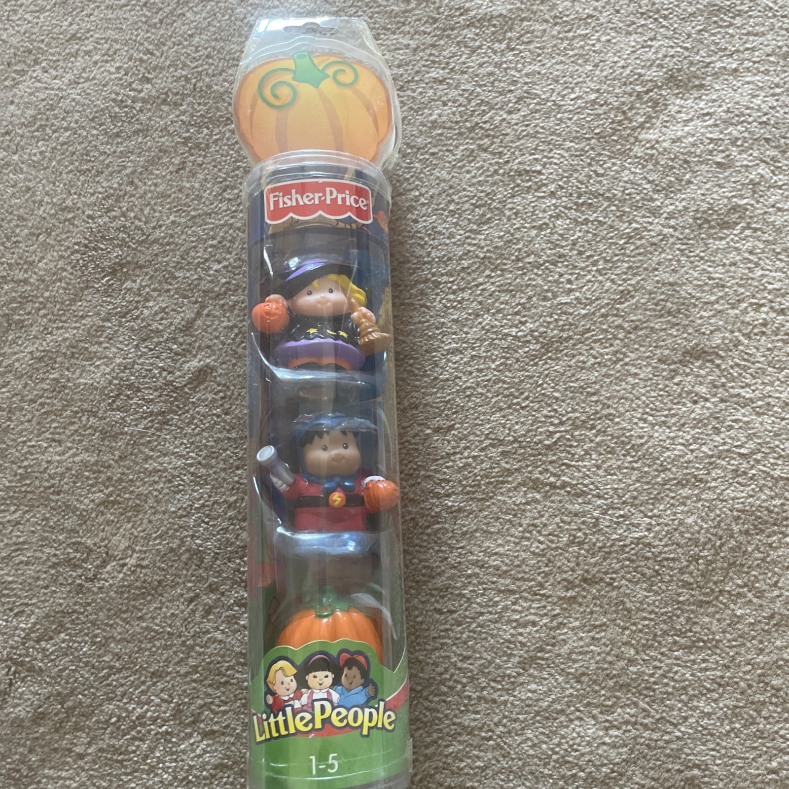 FISHER-PRICE LITTLE PEOPLE FALL HALLOWEEN WITH WITCH, SUPERHERO, & PUMPKIN 2004
