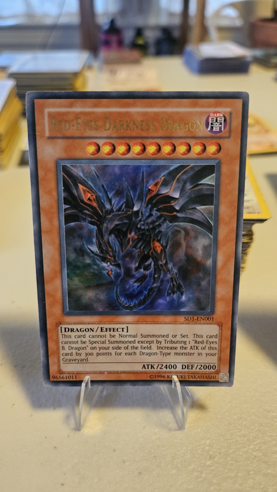 Yu-Gi-Oh Red-Eyes Darkness Dragon SD1-EN001 Ultra Rare Holo LP