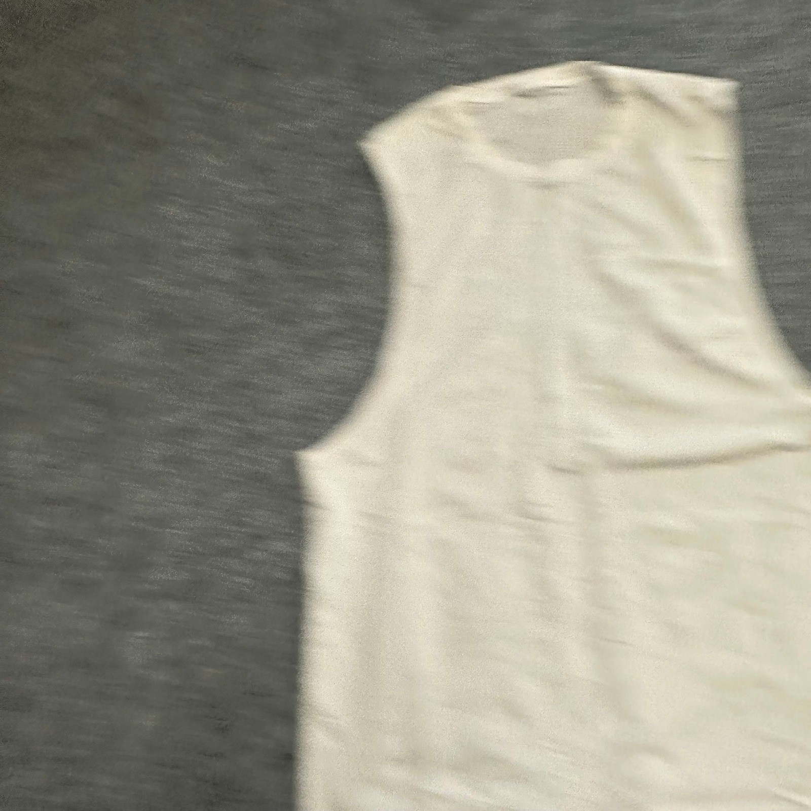 Lululemon Tank Top Mens Size M White Metal Vent Tech Sleeveless Mesh Athletic