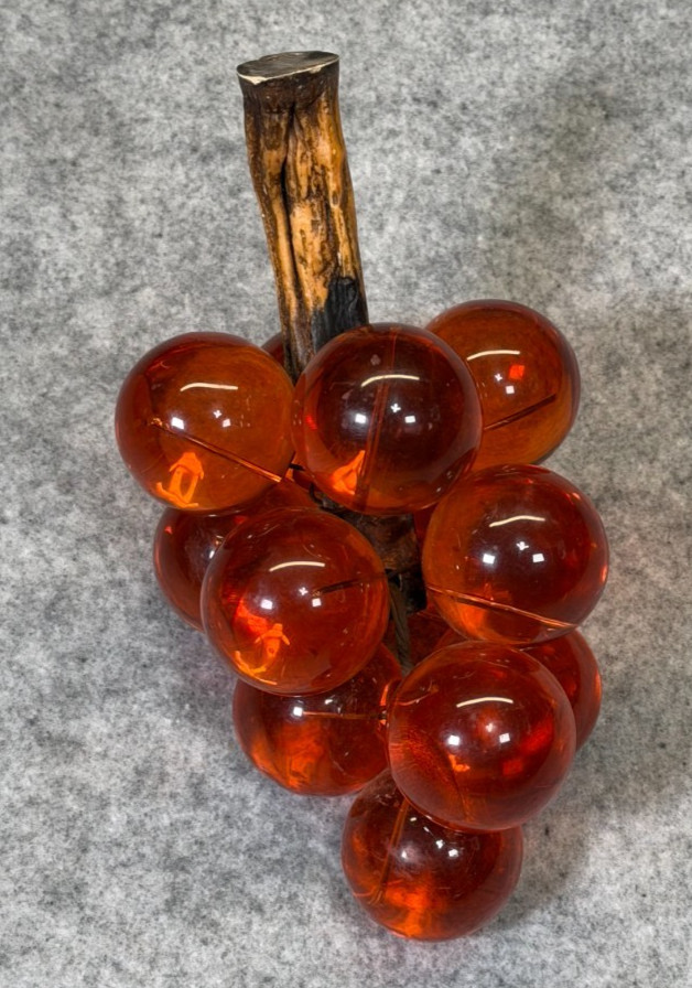 Vintage 1960s Lucite Orange Amber Grapes Cluster MCM decor Vintage 1960s Lucite Orange Amber Grapes Cluster MCM decor