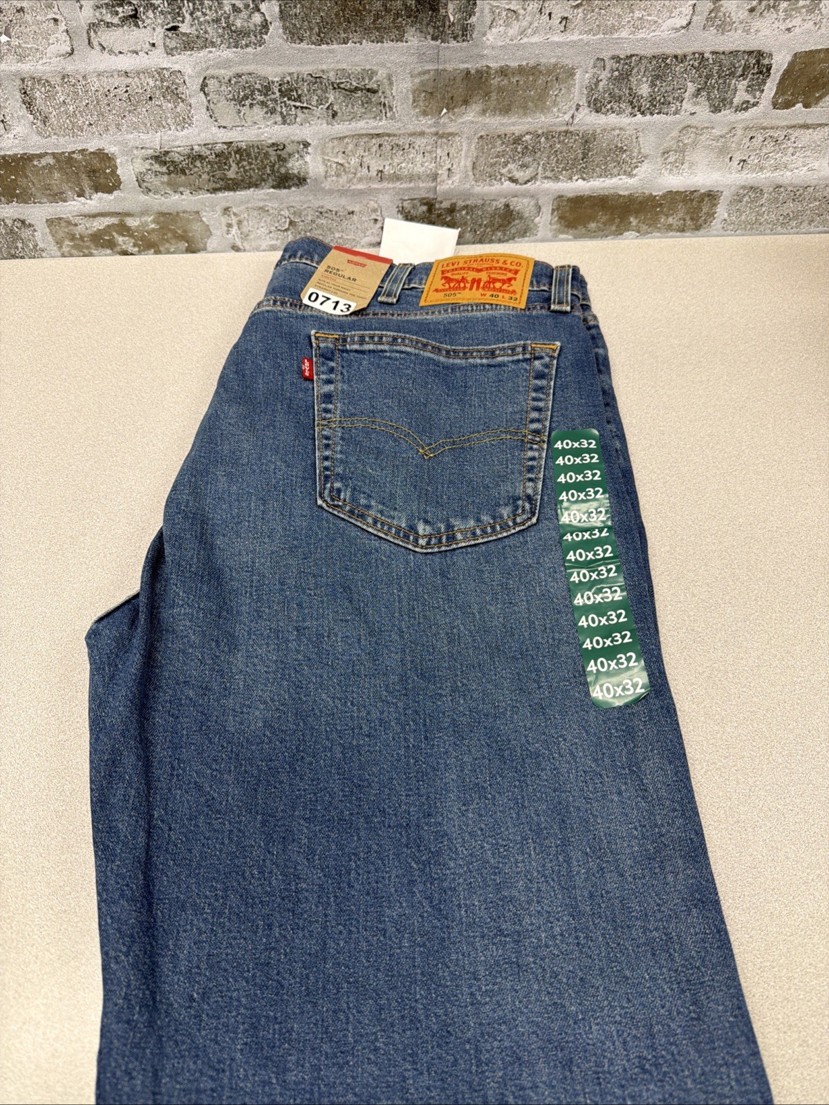 LEVI\'S 505 Regular Fit Straight Leg Jeans Men\'s 40x32 Denim 95% Cotton NWT