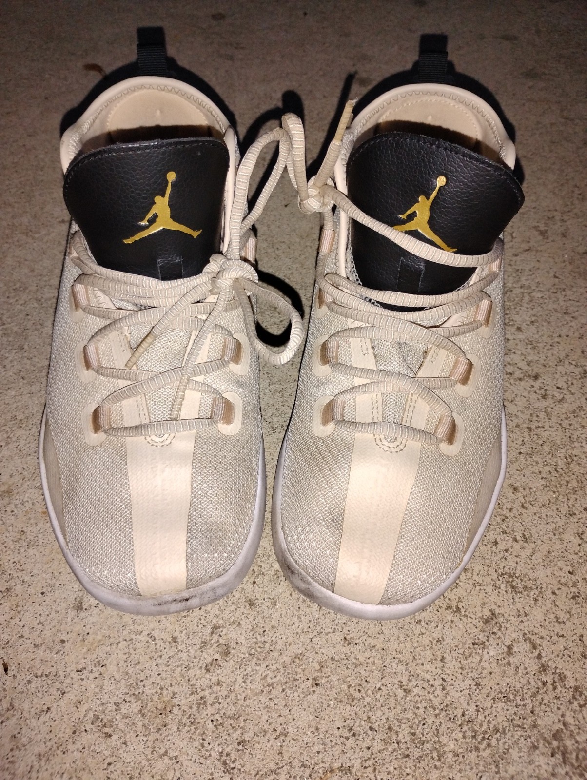 air jordan reveal pearl white size 7