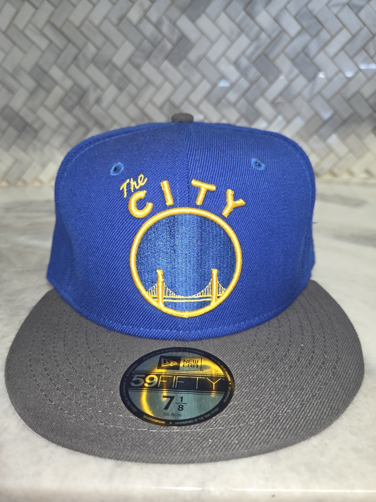 GOLDEN STATE WARRIORS HAT THE CITY NEW ERA 59FIFTY FITTED HAT 7 1/8 GOLDEN STATE WARRIORS HAT THE CITY NEW ERA 59FIFTY FITTED HAT 7 1/8