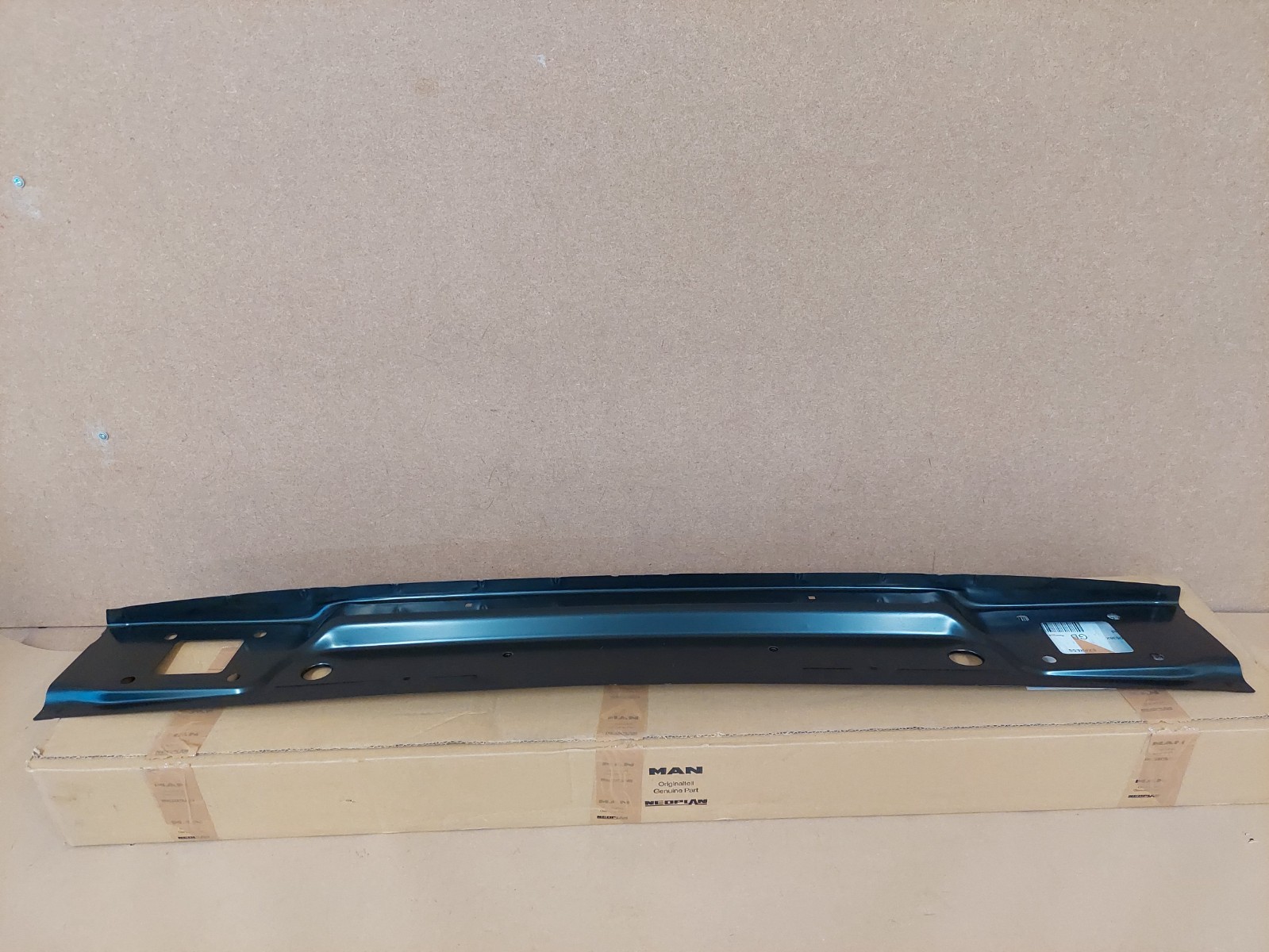  MAN TGE Rear Crossmember End Plate Cover Panel 65628100000 Genuine NEW