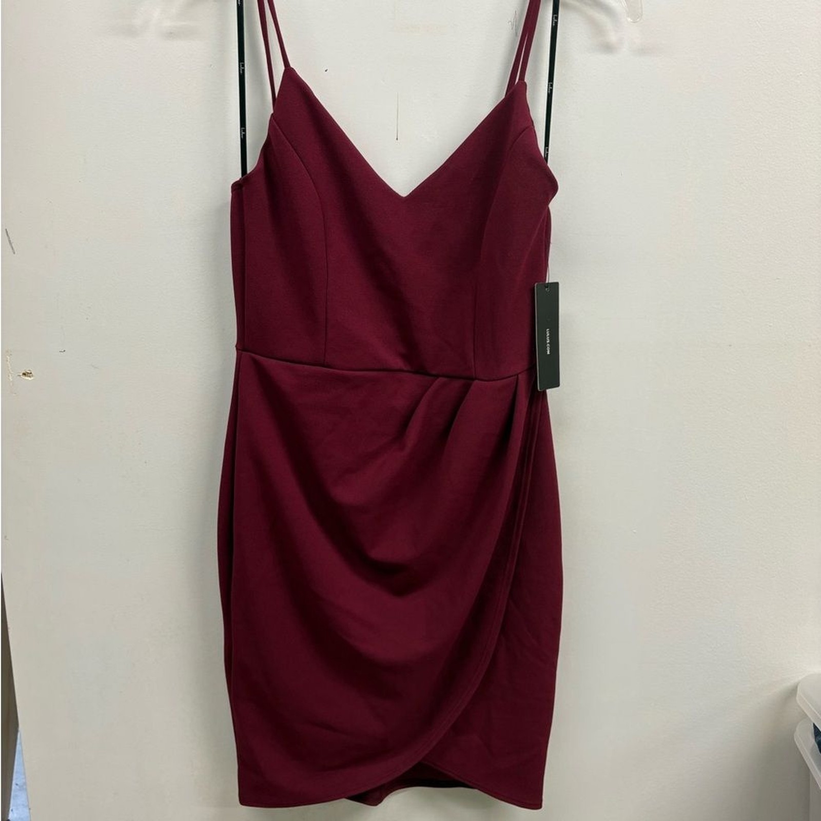 Lulu\'s Black Spaghetti-Strap Tulip-Hem Mini Dress NWT Lulu\'s Black Spaghetti-Strap Tulip-Hem Mini Dress NWT