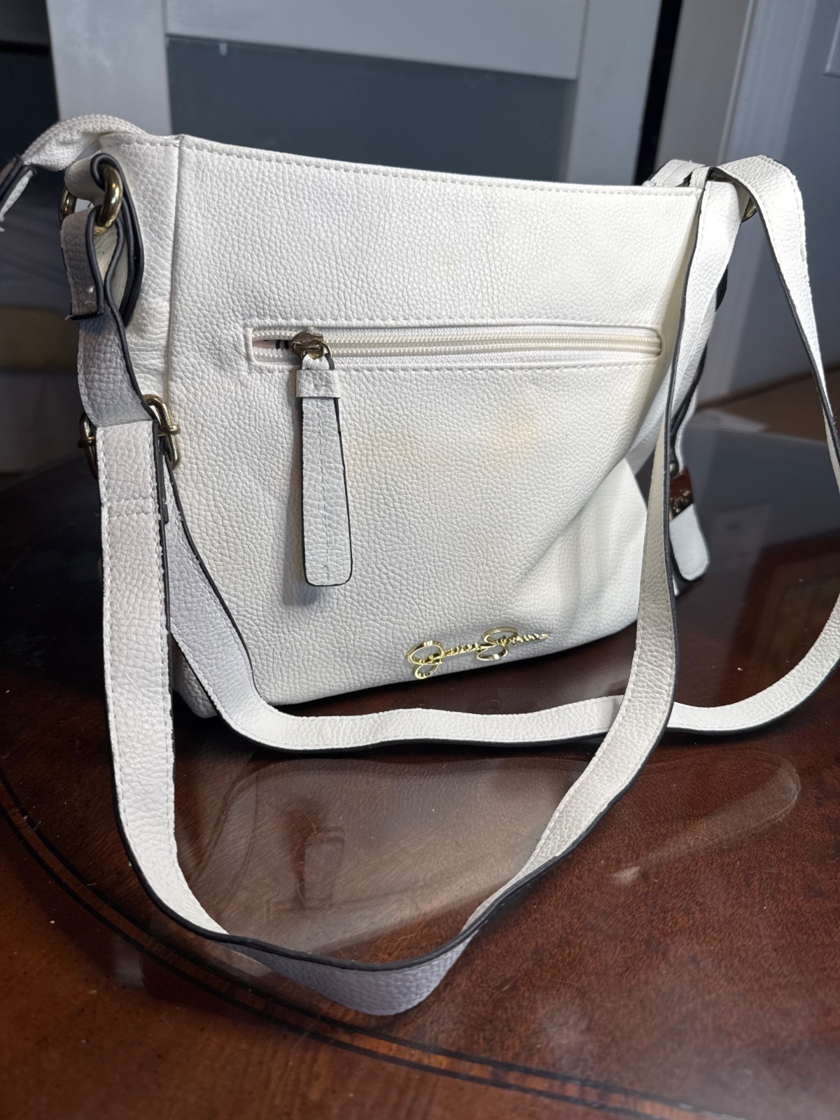 Jessica Simpson White  Crossbody Bag Gold Accents & Signature lining       66-41