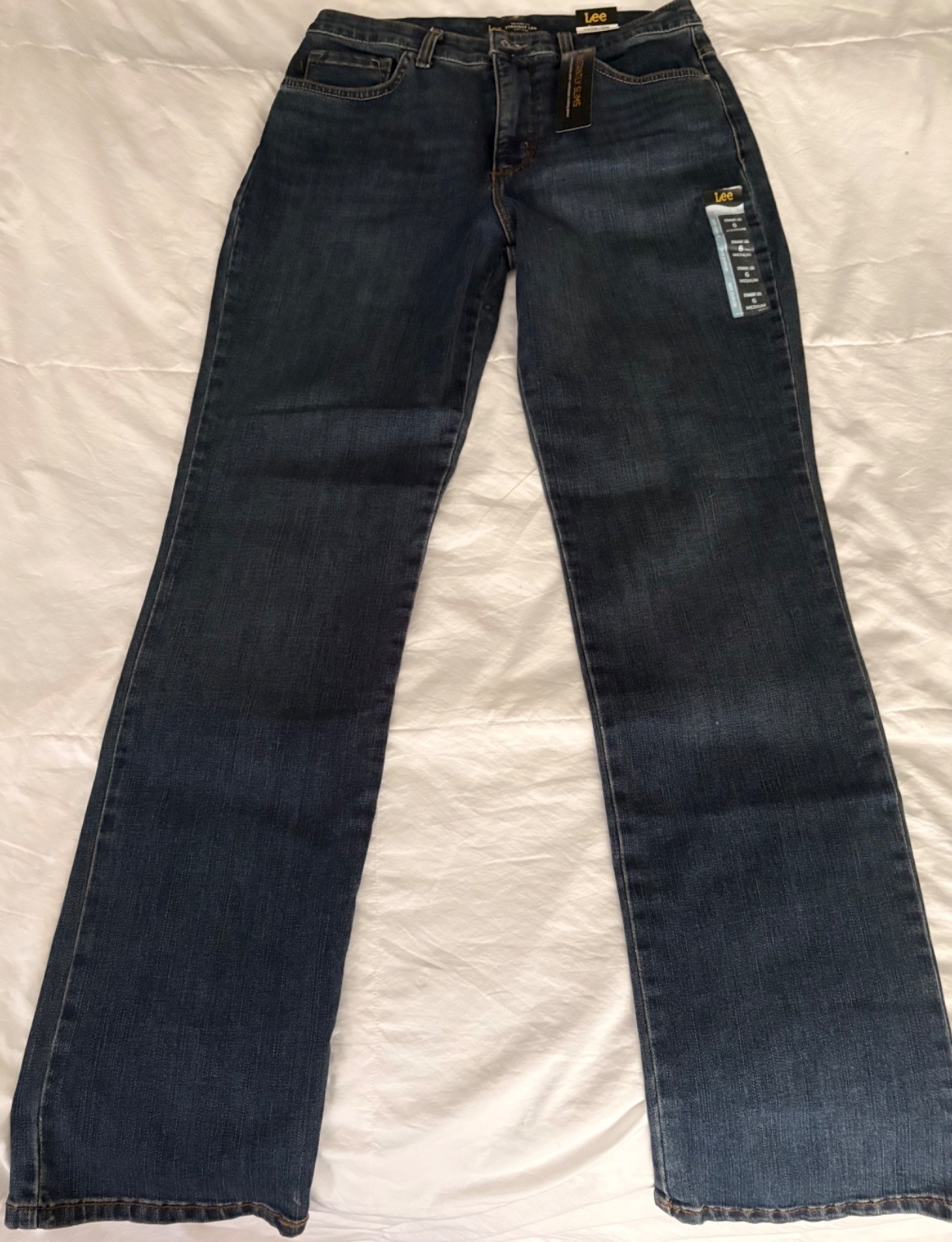 LEE RELAXED FIT Women\'s Jeans Size 6 Medium DARK WASH Stretch Denim Straight Leg LEE RELAXED FIT Women\'s Jeans Size 6 Medium DARK WASH Stretch Denim Straight Leg