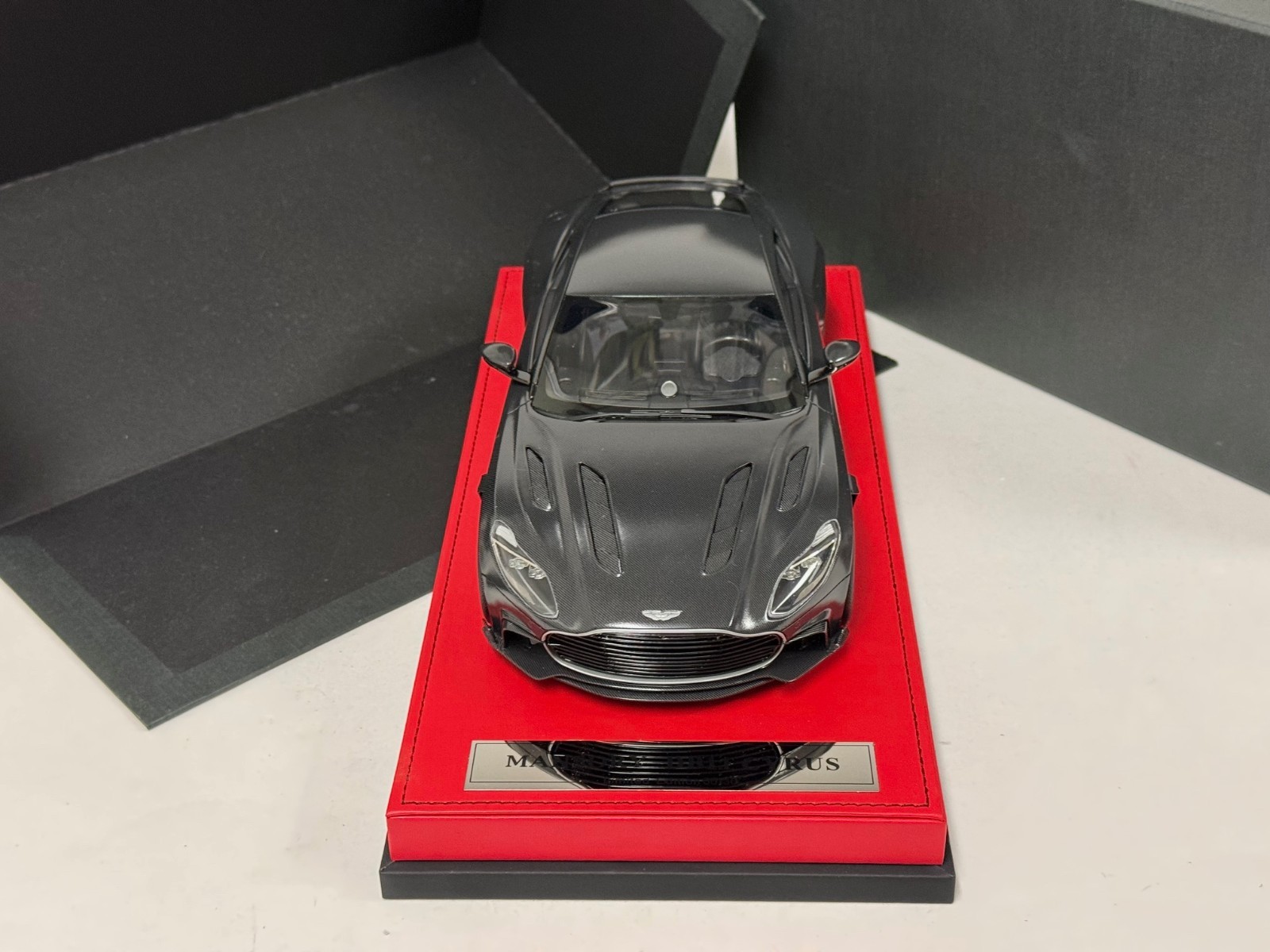 1/18 T&P Mansory Aston Martin DB11  Cyrus in Carbon Body Leather #00/30  BUG75