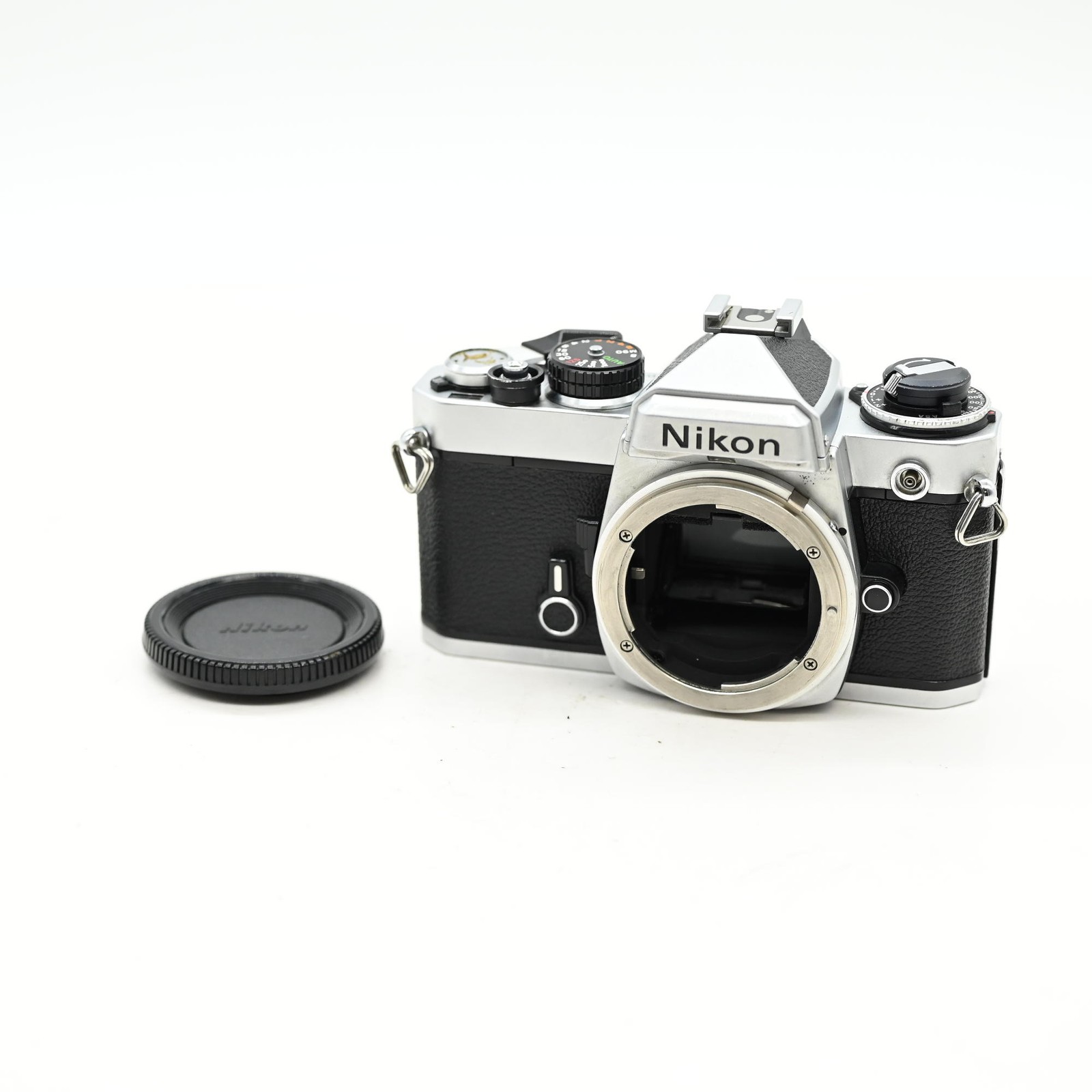 Nikon FE SLR Film Camera Body Chrome #859 Nikon FE SLR Film Camera Body Chrome #859