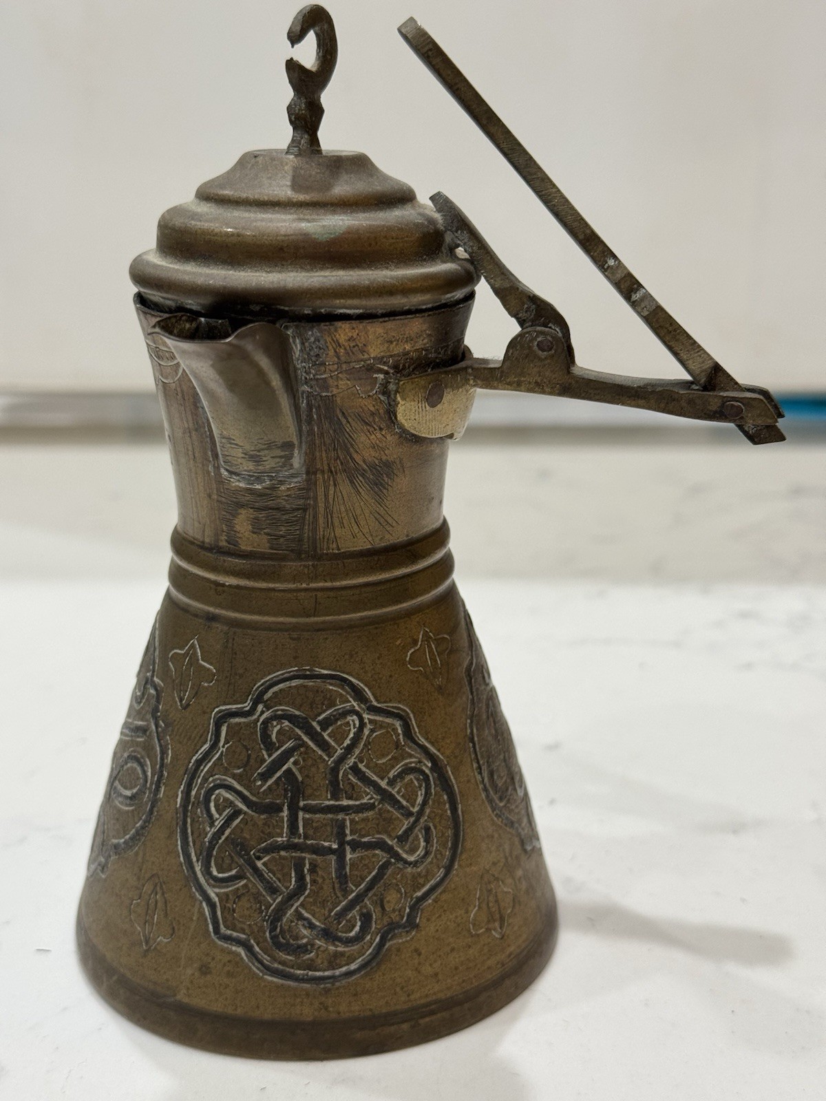 Antique Brass Turkish Coffee Tea Pot Dallah Syrian Islamic Etched Art Hinged Arm