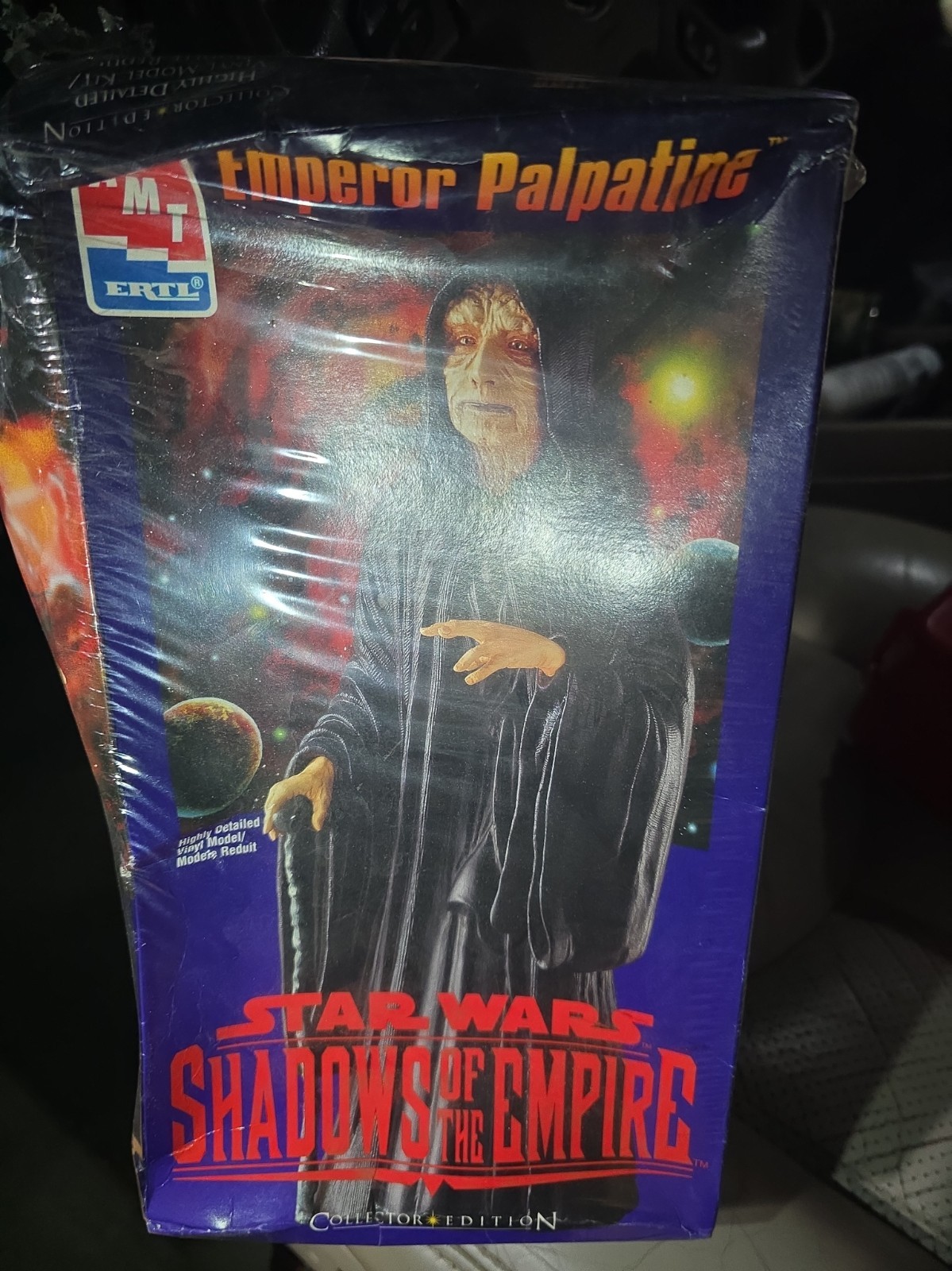 AMT ERTL Star Wars Shadows of The Empire EMPEROR PALPATINE Model #8258 AMT ERTL Star Wars Shadows of The Empire EMPEROR PALPATINE Model #8258