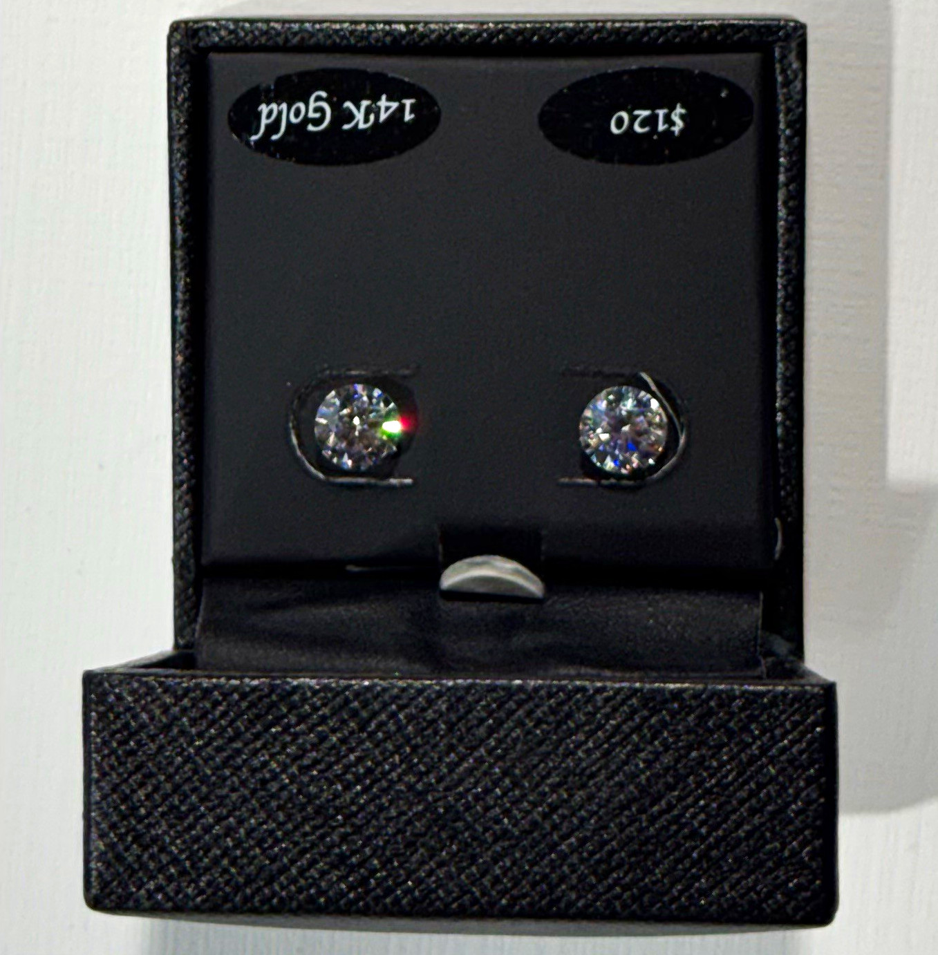 Macy’s 14K Gold Round Clear Stone Stud Earrings New in Box $120 Retail Macy’s 14K Gold Round Clear Stone Stud Earrings New in Box $120 Retail