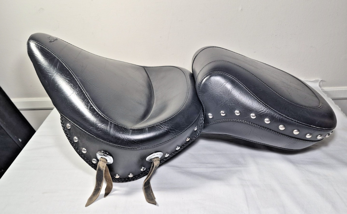 Mustang Wide Studded Touring 1-Piece Seat 75072 Harley Davidson Mustang Wide Studded Touring 1-Piece Seat 75072 Harley Davidson