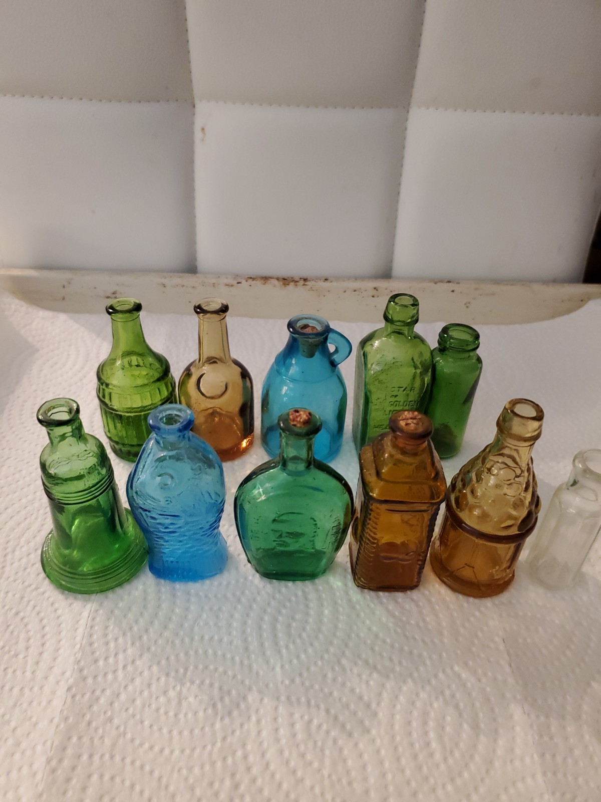 Collection 11 vintage mini apothecary bottles Collection 11 vintage mini apothecary bottles