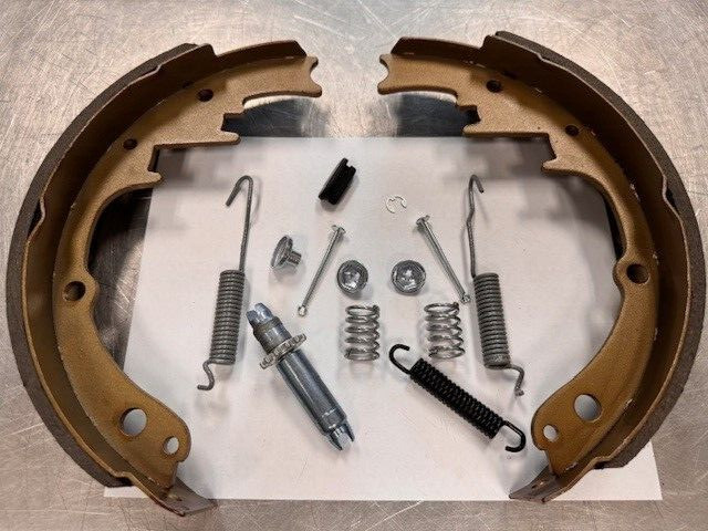 Isuzu Npr Park Brake shoes, 11\ Isuzu Npr Park Brake shoes, 11\