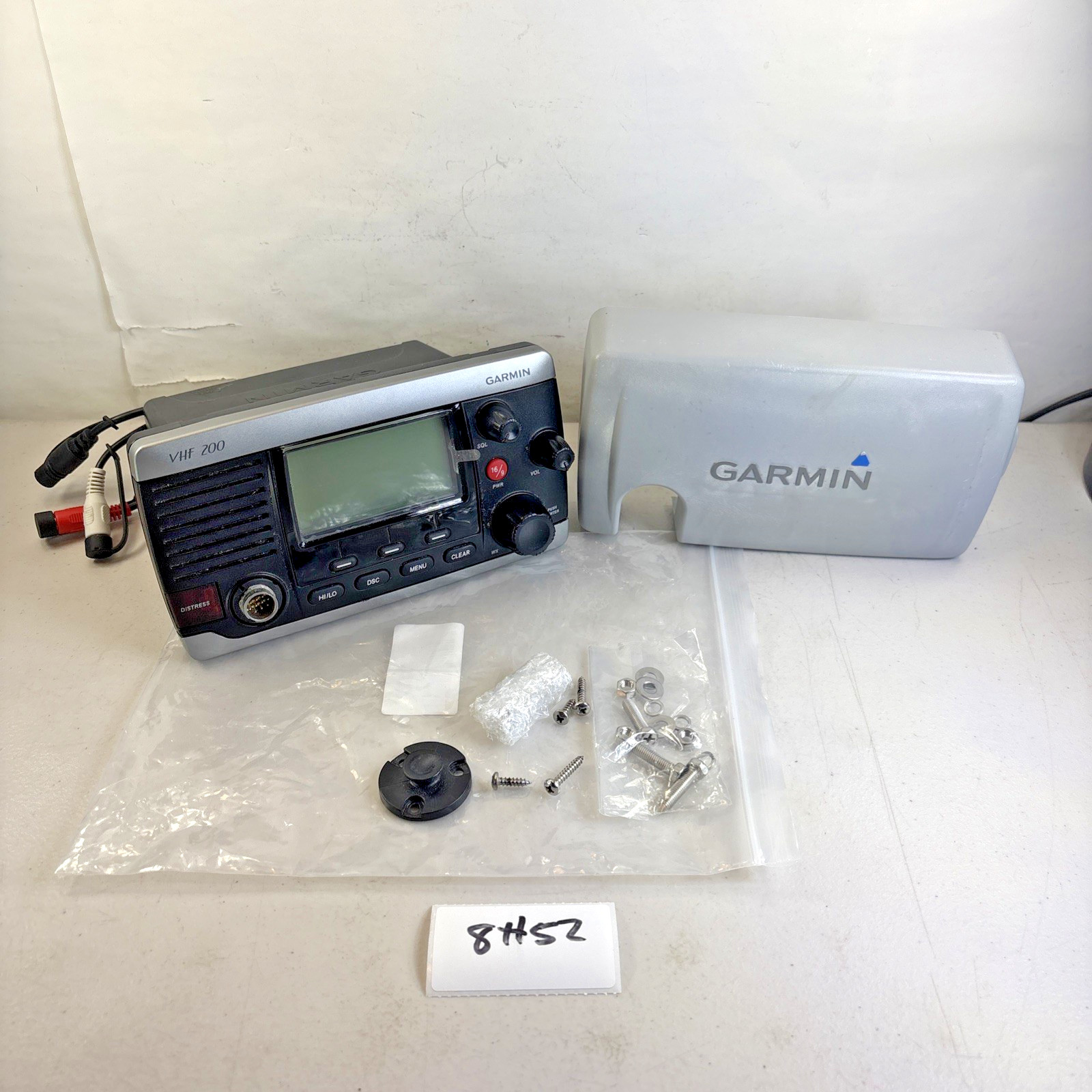 GARMIN VHF100 Marine VHF Radio w/Suncover Fixed Mount Boat Nautical 8H52 GARMIN VHF100 Marine VHF Radio w/Suncover Fixed Mount Boat Nautical 8H52