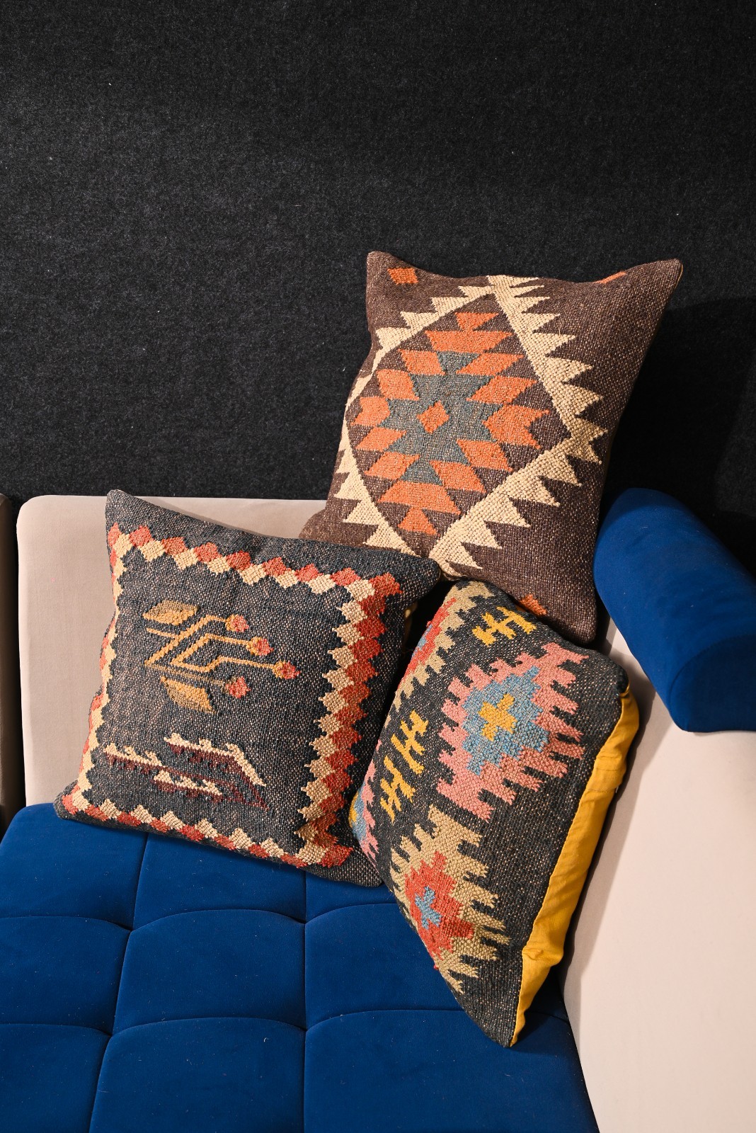 3 Set Wool Jute Cushion Cover Throw Indian Vintage Cushion Handmade Kilim Pillow 3 Set Wool Jute Cushion Cover Throw Indian Vintage Cushion Handmade Kilim Pillow