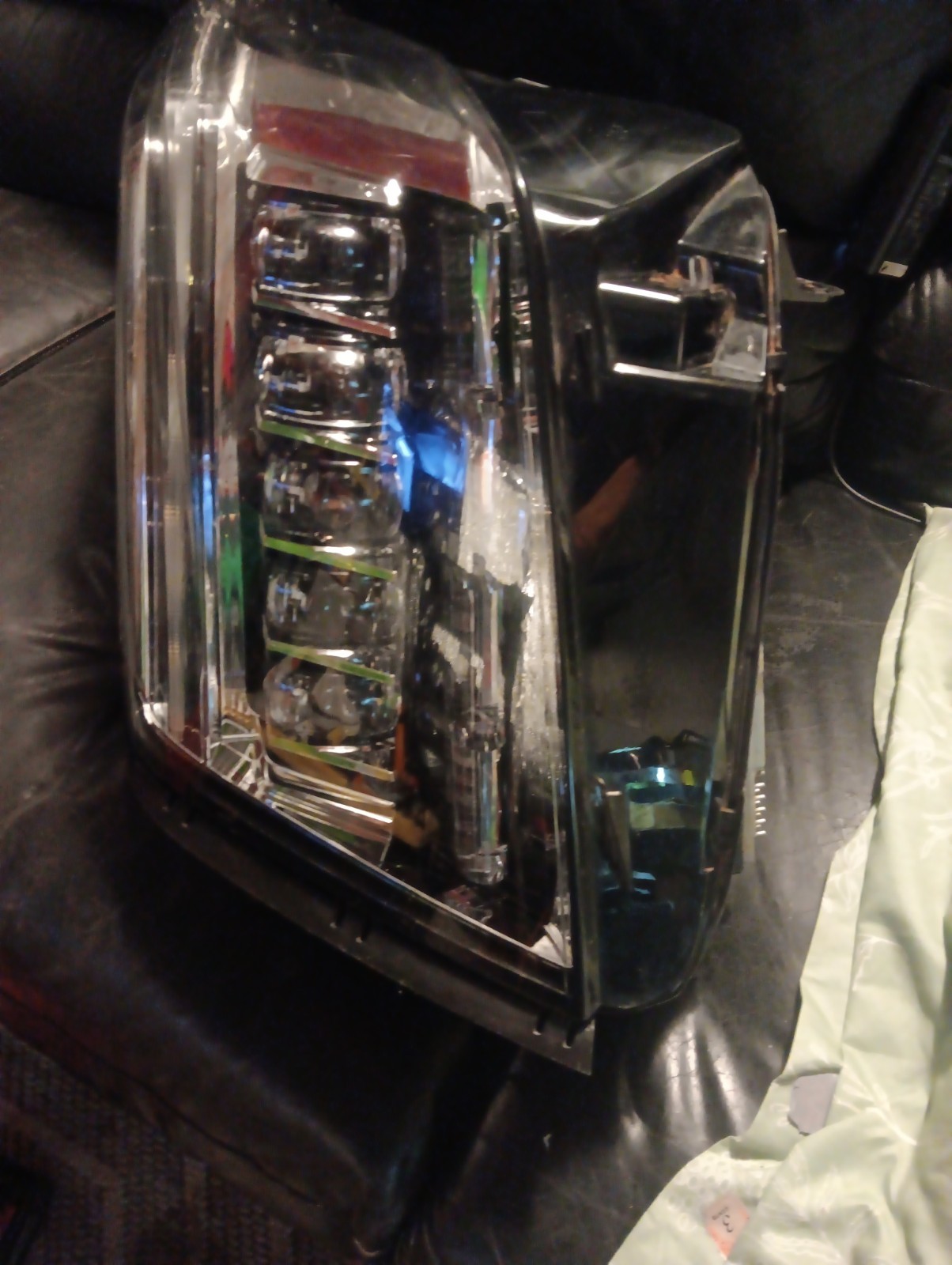 NICE 2015-2020 CADILLAC ESCALADE RH RIGHT PASSENGER SIDE LED HEADLIGHT OEM