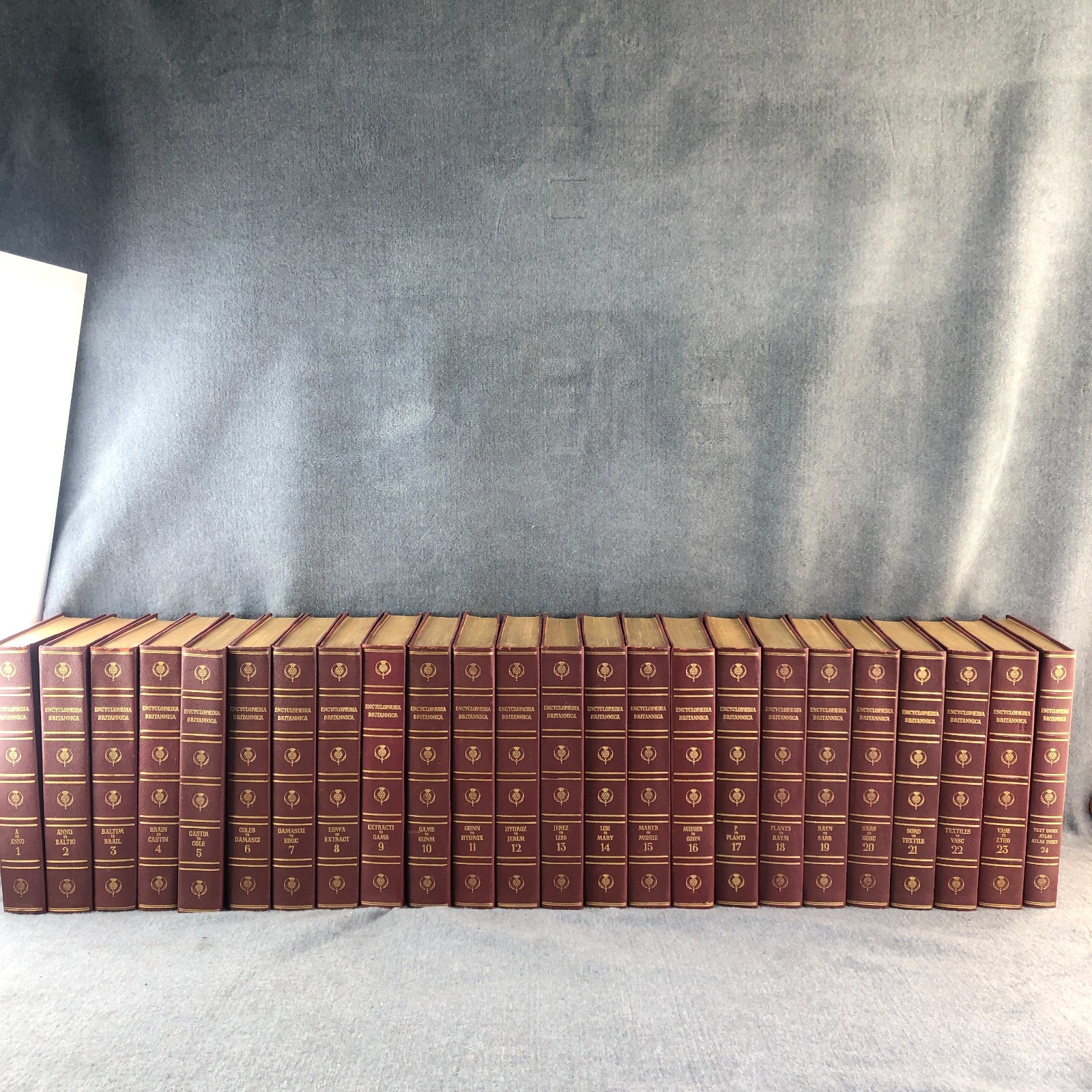 Vintage 1952 Encyclopedia Britannica Vintage 1952 Encyclopedia Britannica