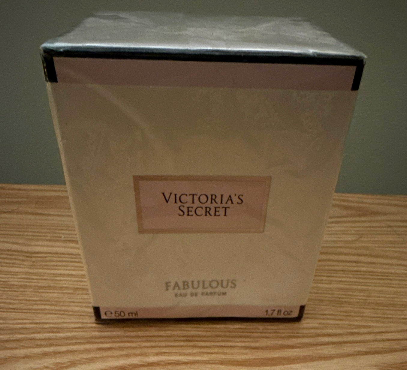 Victoria\'s Secret Fabulous Eau de Parfum Spray, Regular Size 1.7 fl oz Victoria\'s Secret Fabulous Eau de Parfum Spray, Regular Size 1.7 fl oz