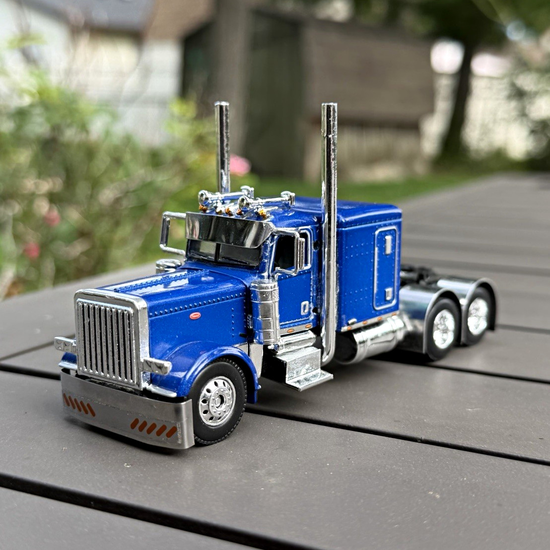 1/64 scale DCP custom Blue Peterbilt 389 with lots of details