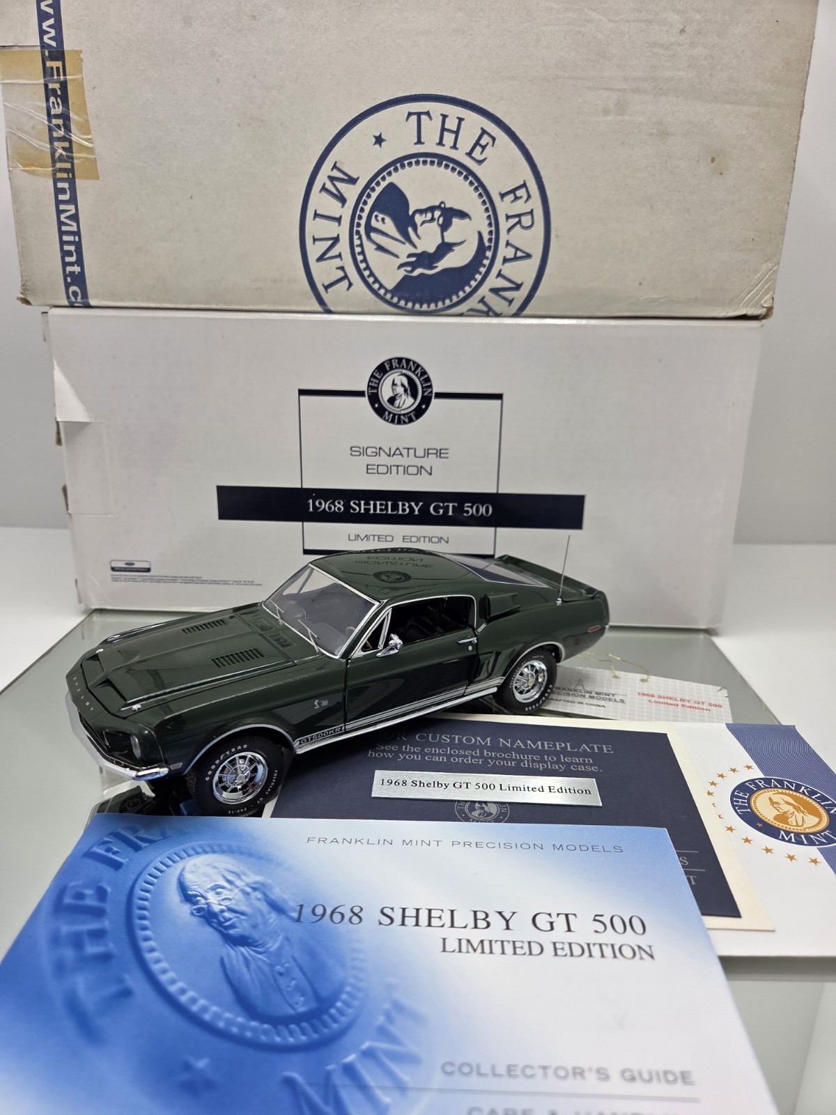 FRANKLIN MINT SIGNATURE EDITION 1968 FORD MUSTANG SHELBY GT 500 **VERY RARE/READ FRANKLIN MINT SIGNATURE EDITION 1968 FORD MUSTANG SHELBY GT 500 **VERY RARE/READ