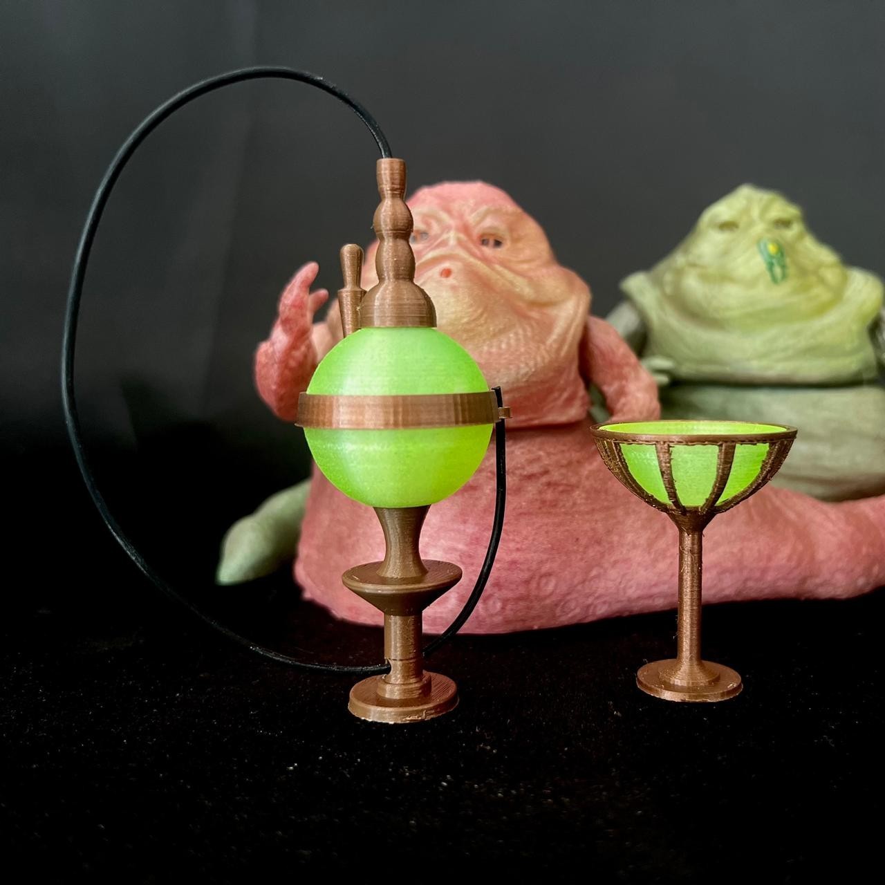 Hutt Twins Throne Room Hookah Pipe and Cup for 3.75in (1:18) Fig. Dio. (Painted)