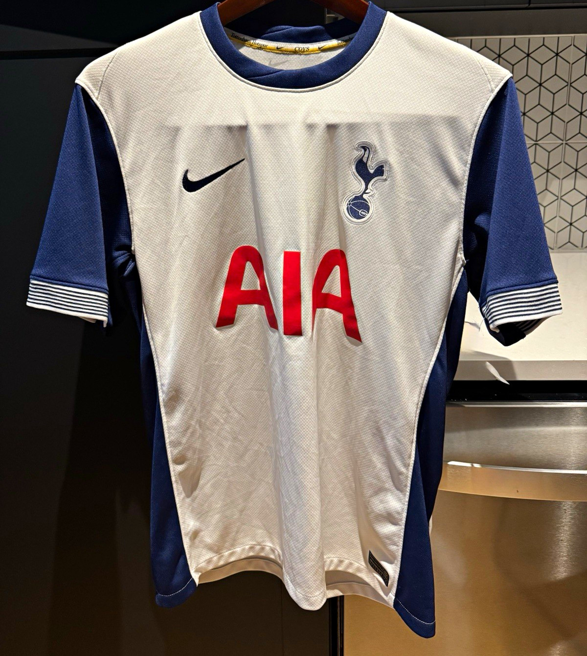Nike Tottenham Hotspur AIA Home Jersey 24/25 Medium Nike Tottenham Hotspur AIA Home Jersey 24/25 Medium