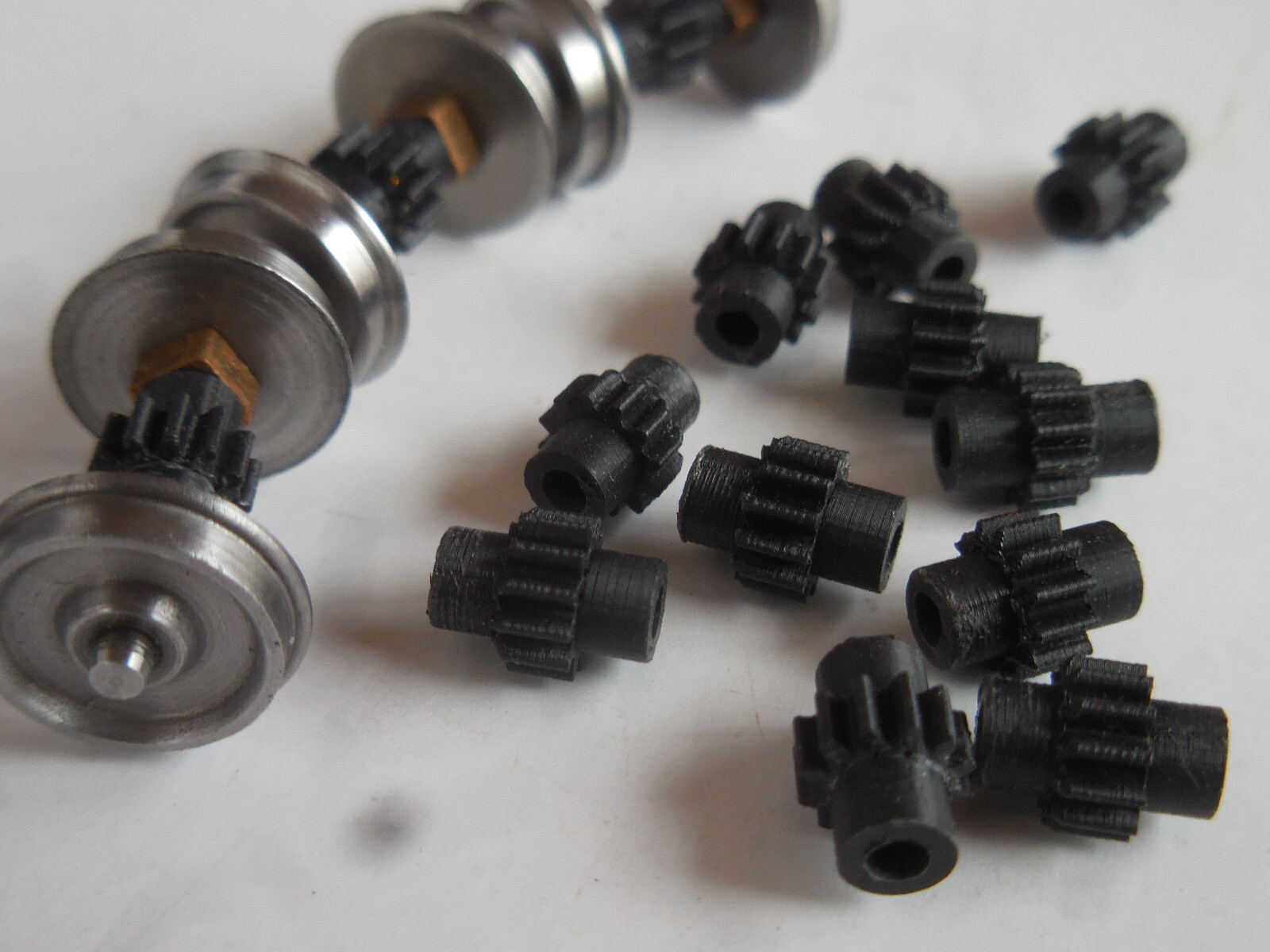6 X Athearn, Proto 2000 Type Replacement Axle gears, Improved 12 teeth UPDATE HO