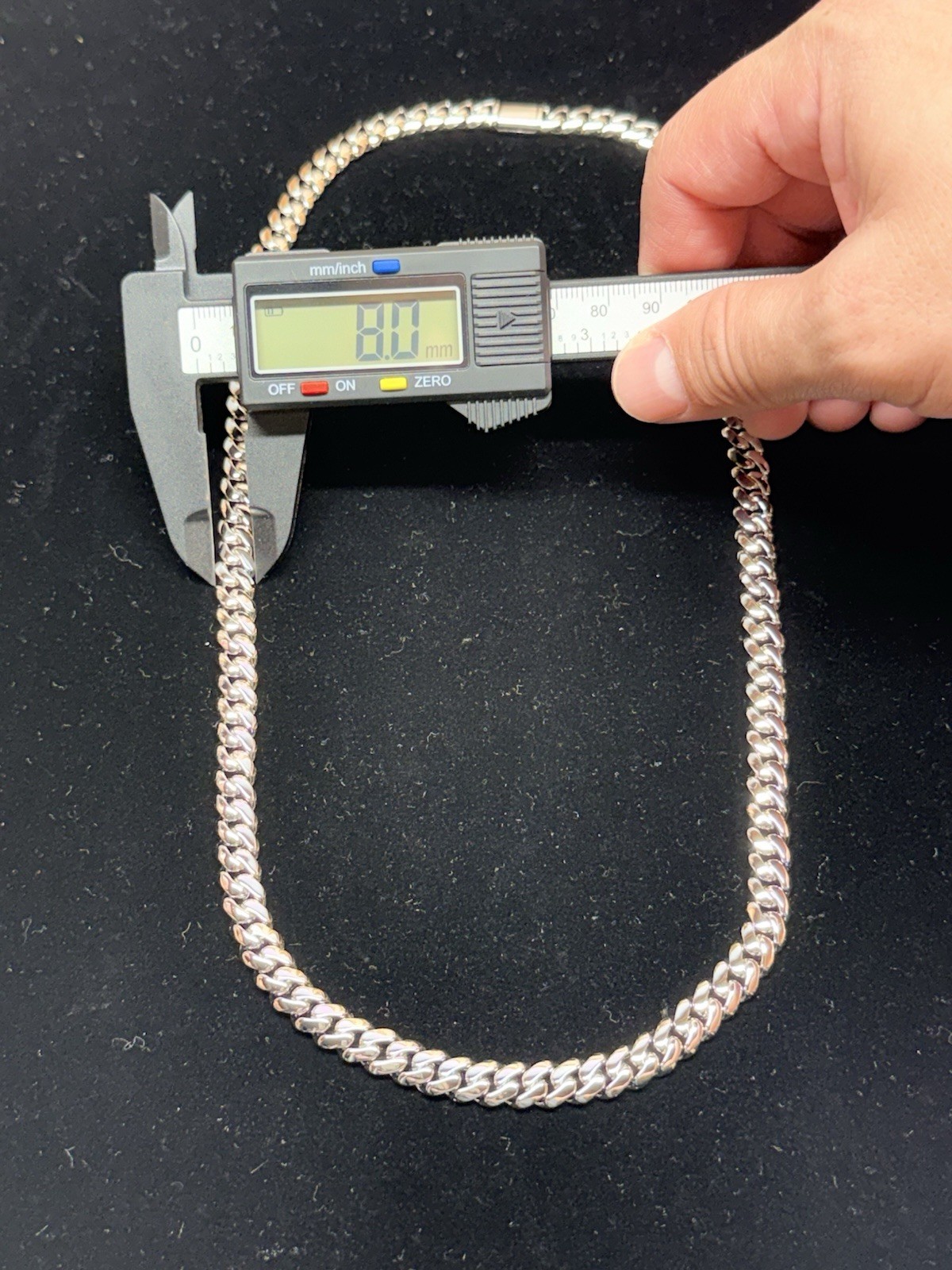 8mm Miami cuban chain in 925 silver  22 inches long (72.8g)