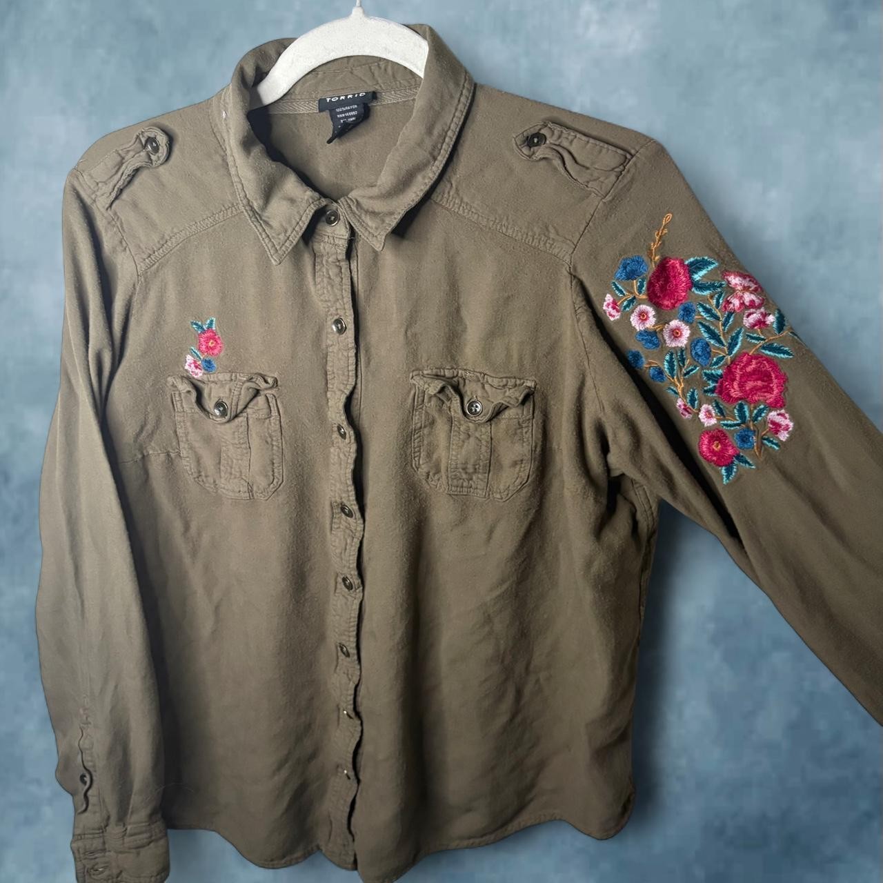 Torrid Olive Green Floral Embroidered Utility Shirt Size 0